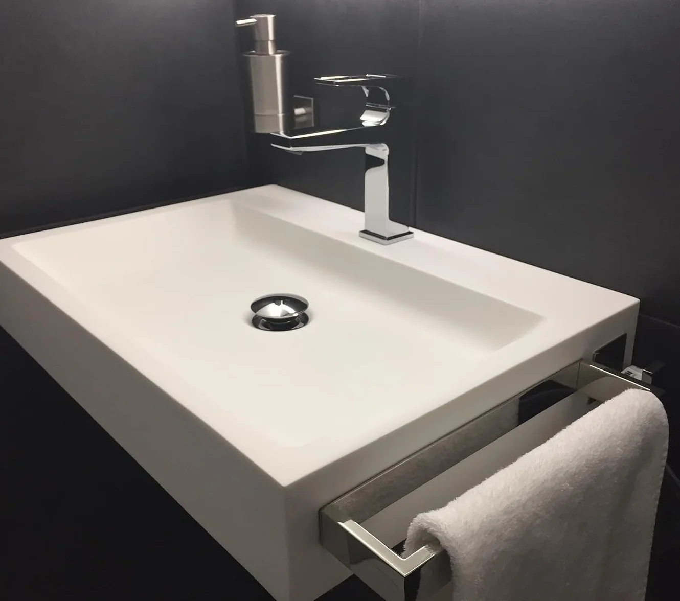 Toallero Autoadhesivo de Aceros Inoxidables Toallero de Pared Sin Perforación Cromado Toallero de Baño para Baño Cocina (40 cm)