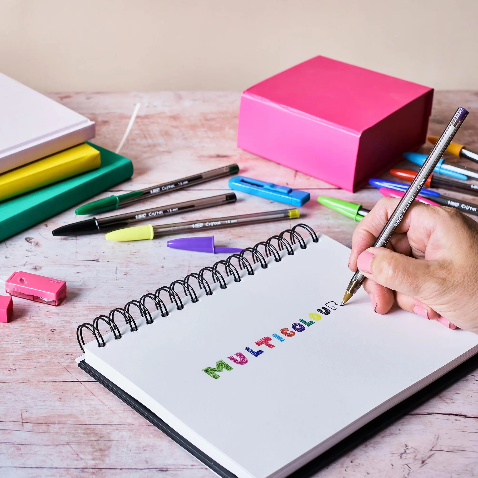 BIC Cristal Multicolour Bolígrafos de Punta Ancha 1,6 mm Colores Surtidos Pack 15 Unidades