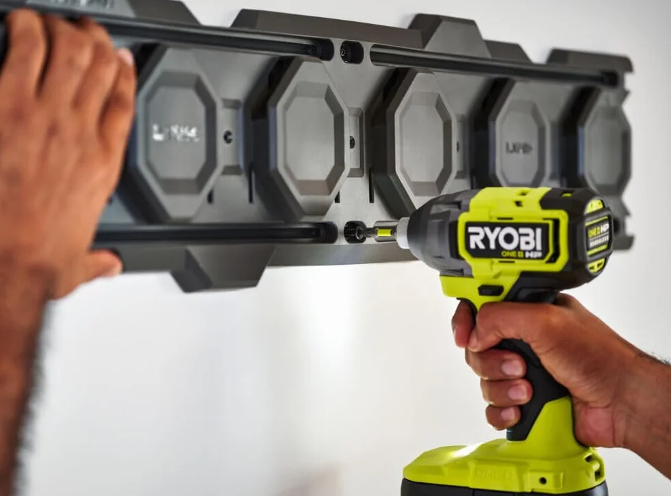 Ryobi – Kit de acoplamiento completo Link, almacenamiento para garaje y taller (7 piezas) – Syteme LINK – RSLWPK-7PC, verde y antracita