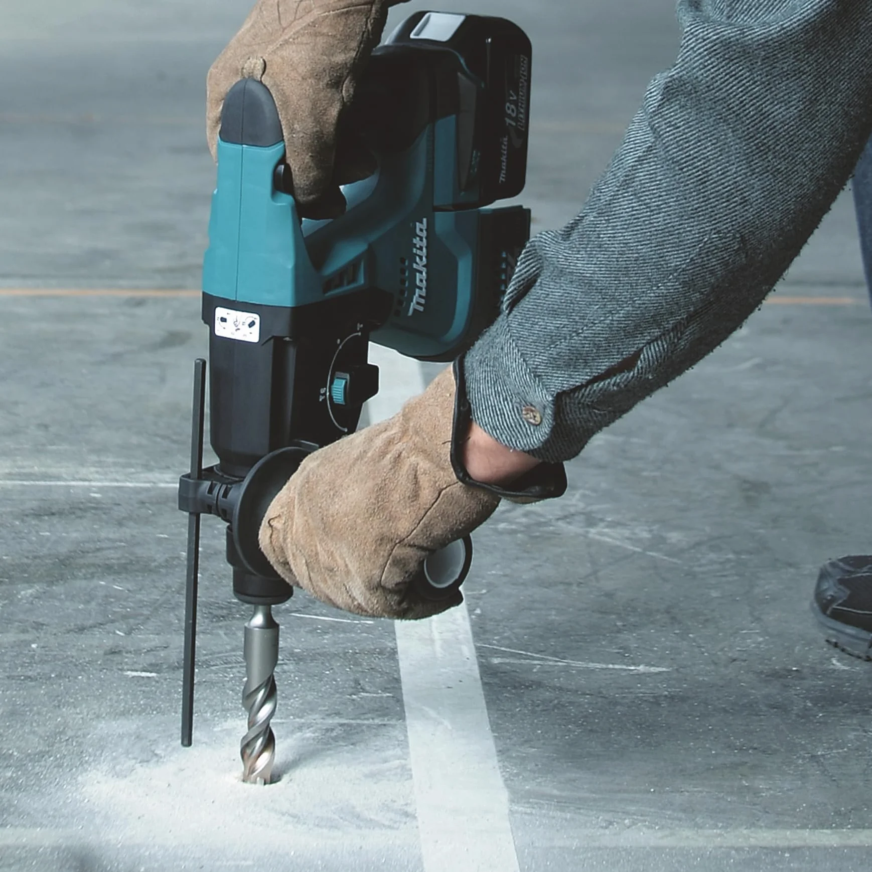 Makita Hammer DHR243Z 18V SDS-Plus 2.0 J BRUSHLESS 3 Funciones (SOLO CUERPO)