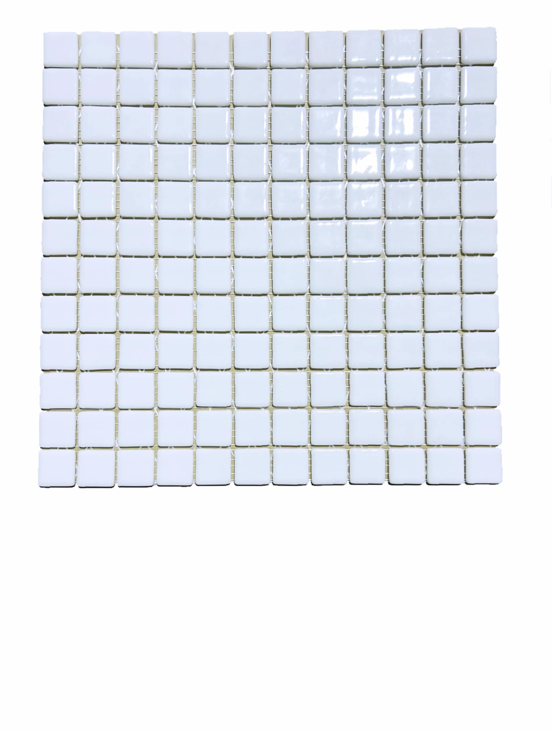 Gresite para piscina color Blanco, medida 2,5x2,5cm., pegado en mallas de 31,5x31,5cm.