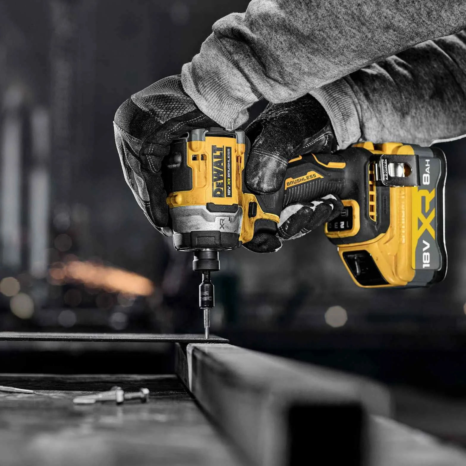 DEWALT solución dirigida a adultos para uso diario con formato versátil