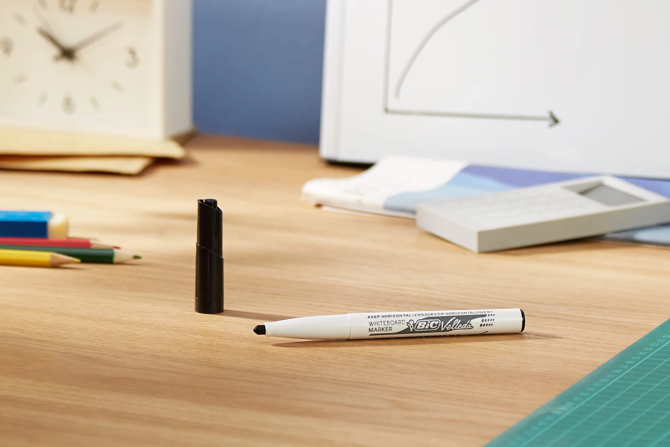BIC Velleda 1741 Rotuladores de Pizarra Punta Media Para Pizarra Blanca, Óptimo para la Escuela y la Oficina, Color Negro, Caja de 12 Unidades