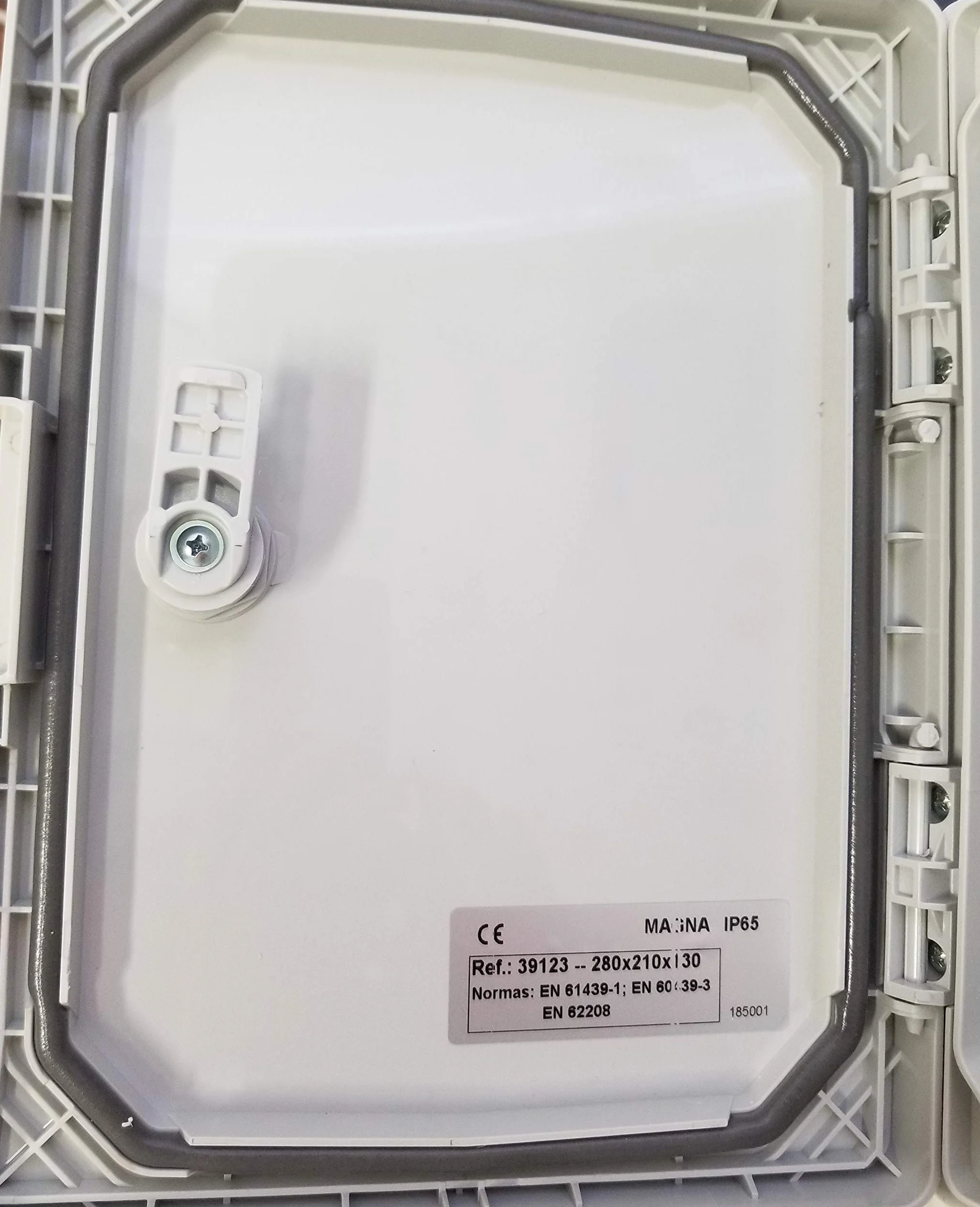 Famatel Armario superficie magna 280x210x130 IP65 Plastico