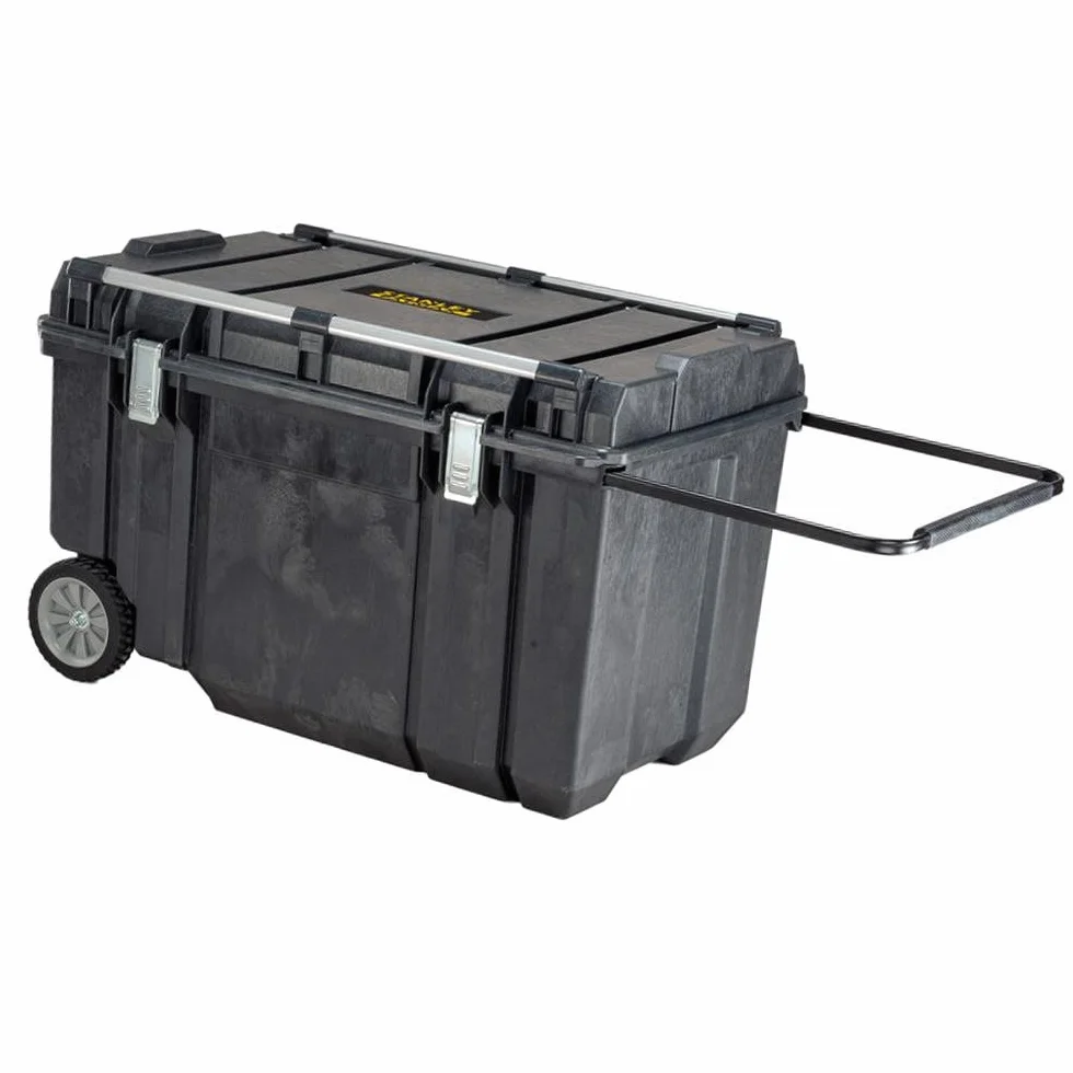 STANLEY FATMAX Arcón de transporte 240L, Rieles de aluminio en la tapa, Ruedas grandes, Cierres metálicos, Asa telescópica, Protección IP65, FMST1-75531