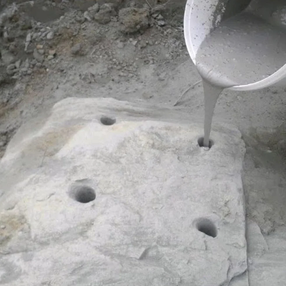 Cemento Demoledor Expansivo (20 kgs) - Demoliciones seguras y silenciosas, sin explosivos, de construcciones de piedra, muros, hormigón... - Sopgal