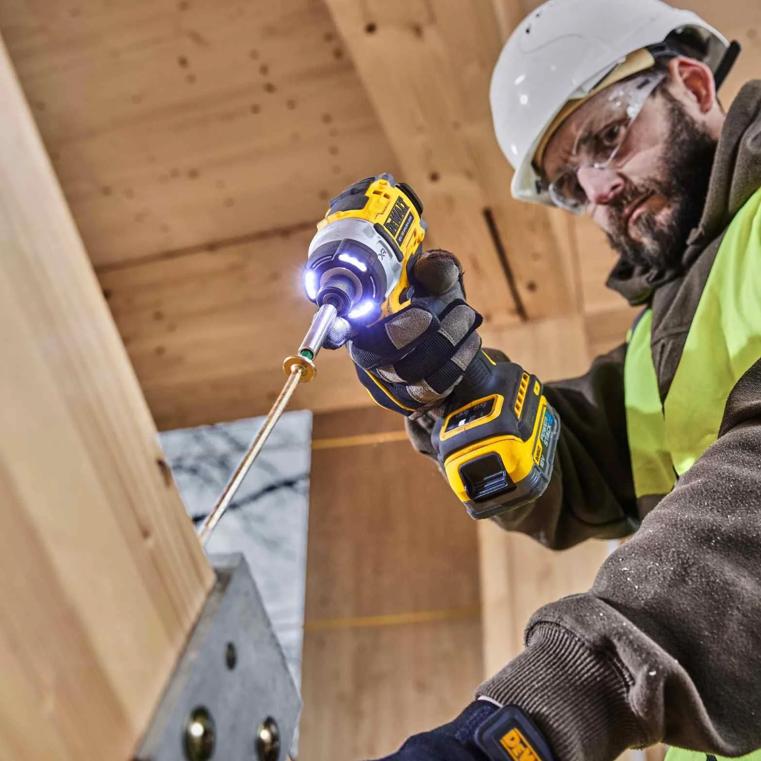 DEWALT solución dirigida a adultos para uso diario con formato versátil