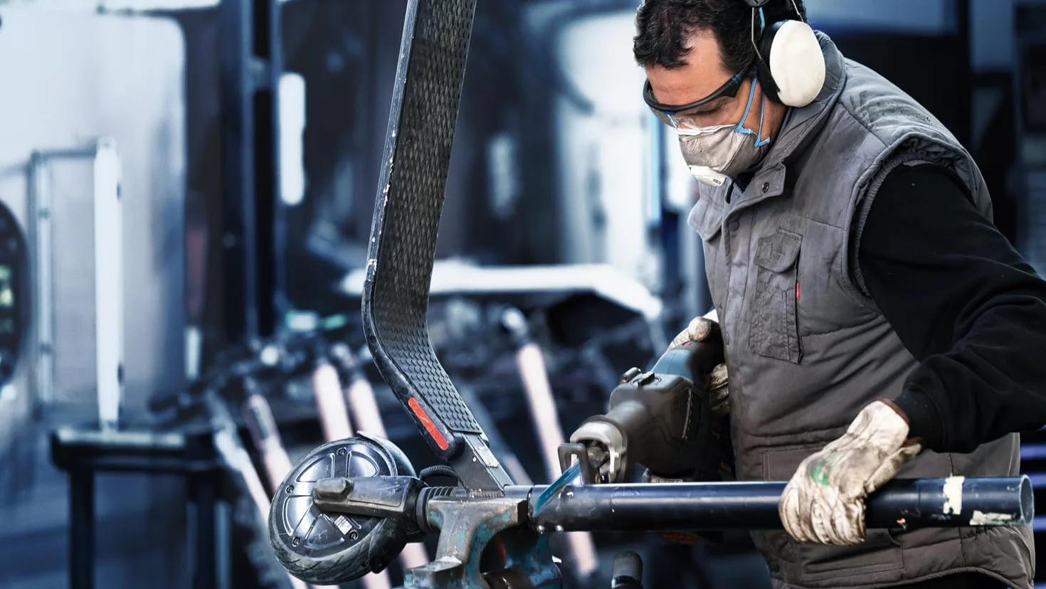Bosch Professional 1x Hoja de sierra sable Expert ‘Medium-Thick Tough Metal’ S 955 HHM (para Acero resistente, Láminas de acero inoxidable, Longitud 150 mm, accesorios Sierra sable)
