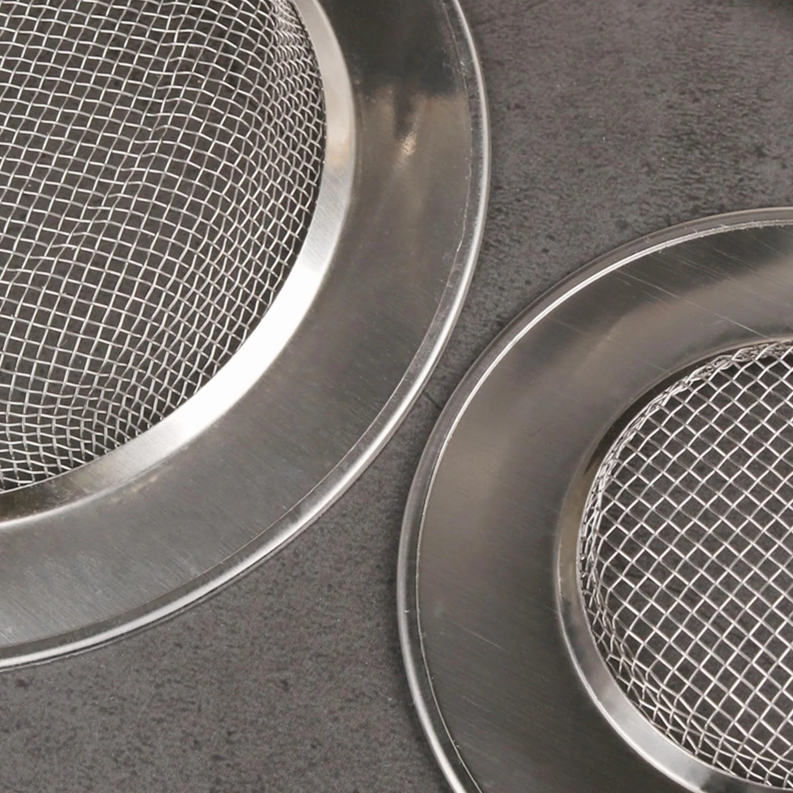 2 Piezas Filtro Desague Ducha Inoxidable Colador Fregadero de Cocina Sink Strainer,Evite Que los Pelos de Cucaracha Obstruyan los Desagües,Las Dimensiones Son 7.5cm/3in x 4.5cm/1.77in x 1.3cm/0.51in