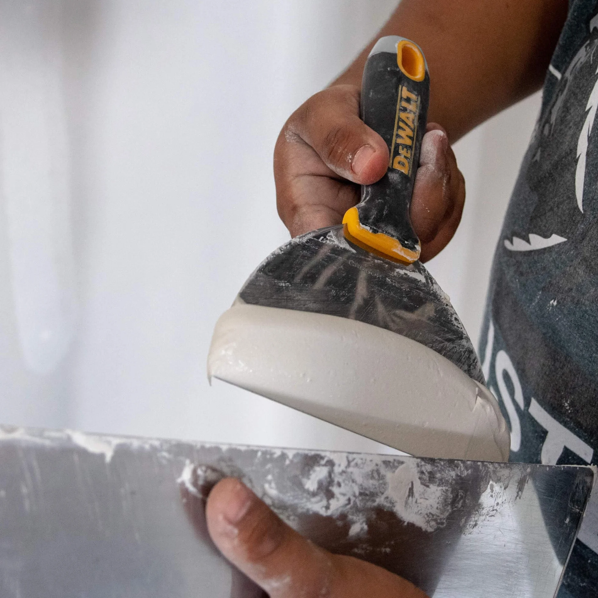 DEWALT Cuchillo de masilla de 25,4 cm | Acero inoxidable con mango de agarre suave | DXTT-2-146