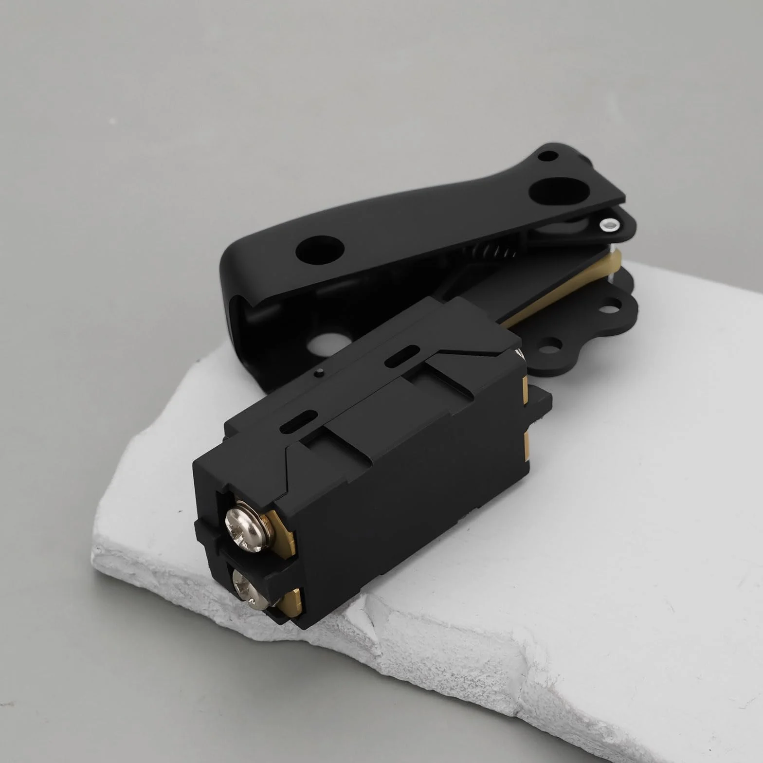EMSea Interruptor de Encendido Del Gatillo de La Sierra Ingletadora 606056-00 Compatible con DeWalt DW712 DWS780 DW716 DW718 N548978