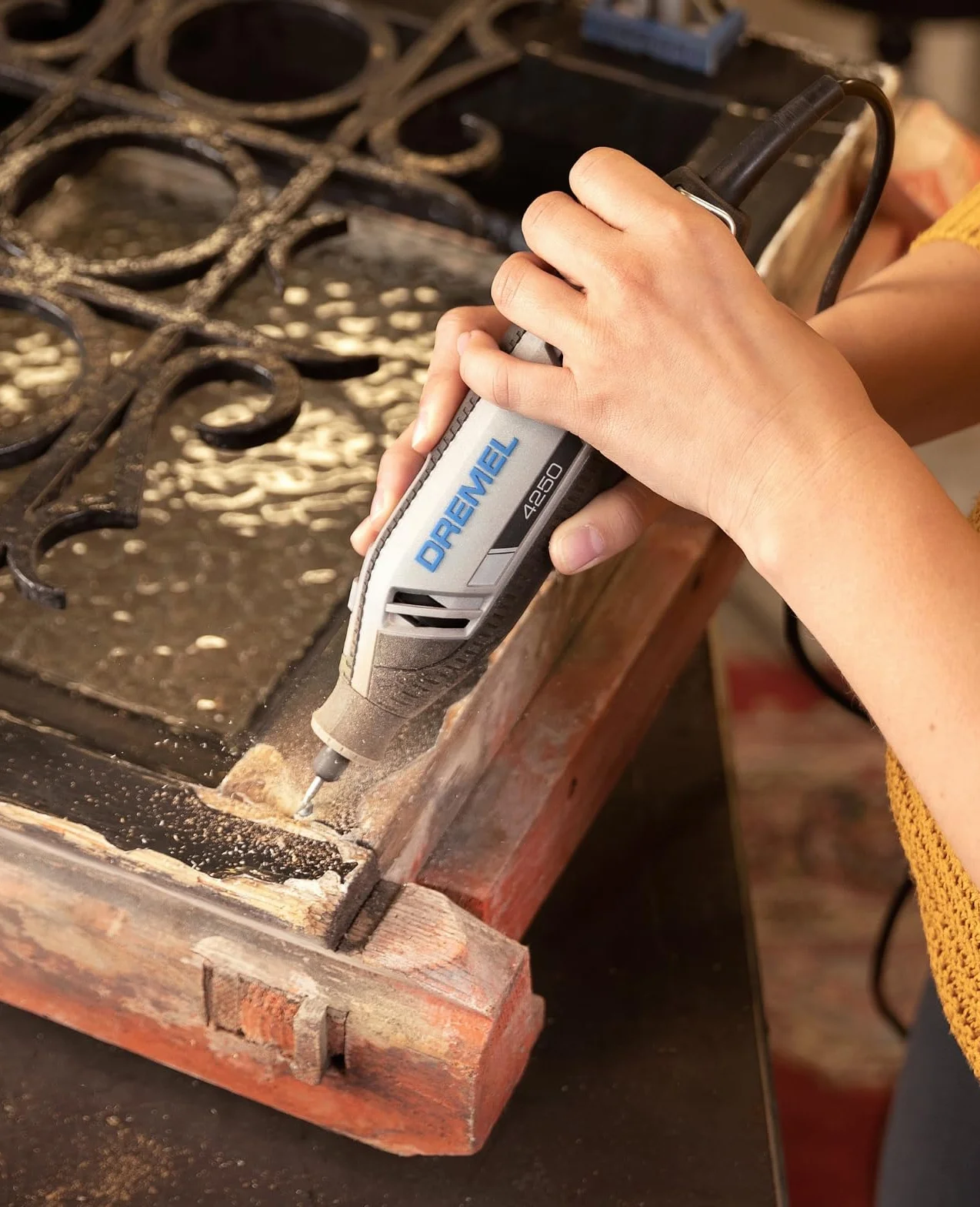 Dremel 4250 Herramienta rotativa 175 W kit con 35 accesorios velocidad variable 5000-35000 rpm