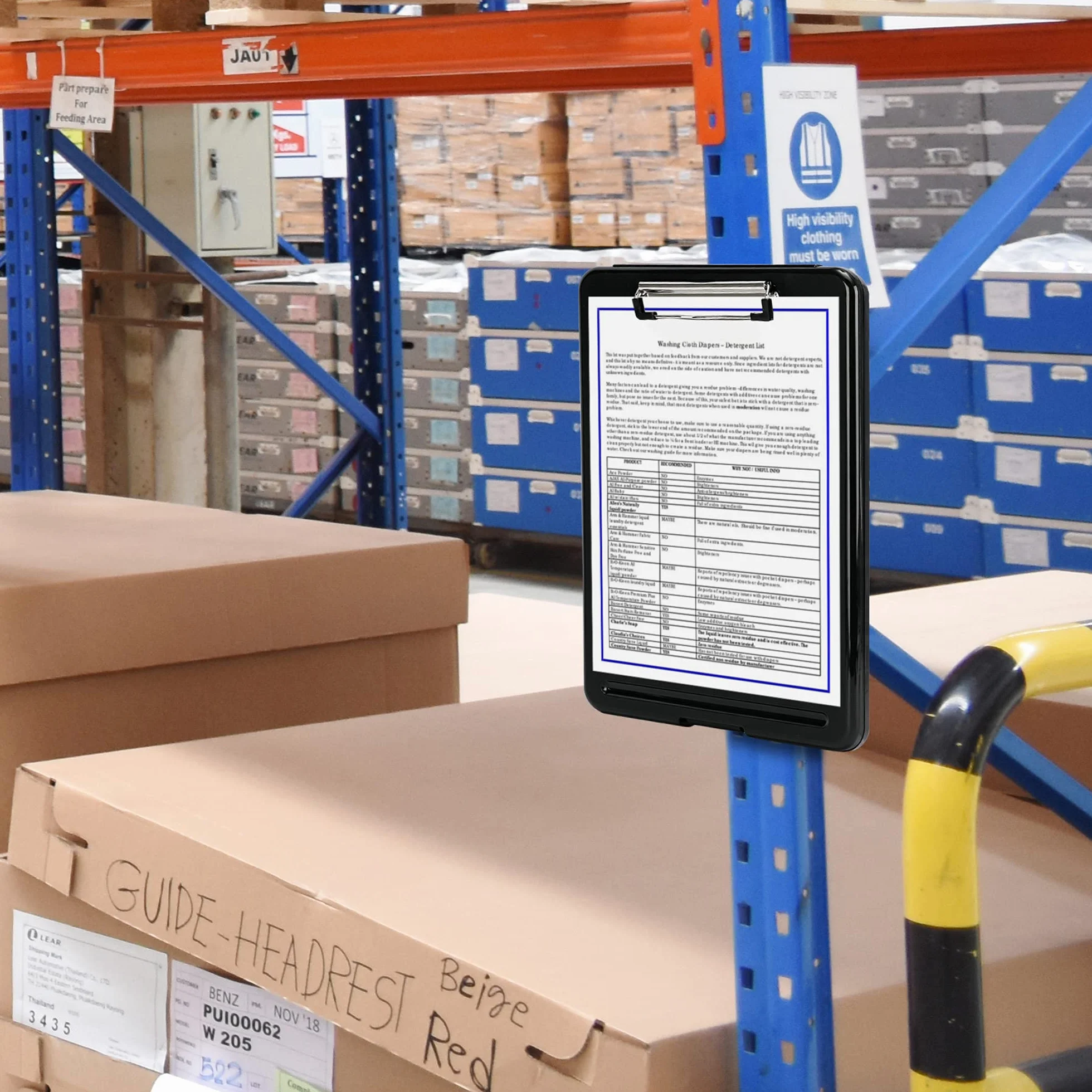 Amazon Basics Portapapeles de plástico con almacenamiento, negro, 2 unidades