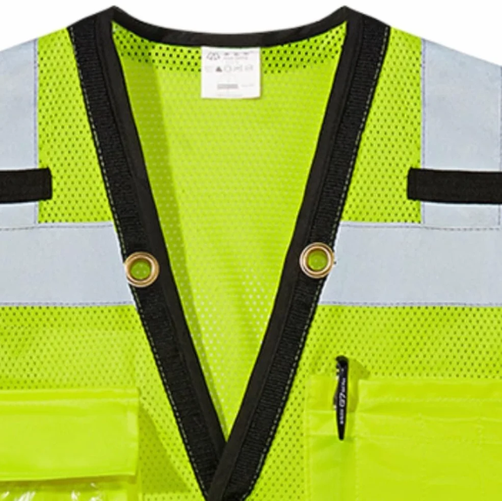Hola Víctor, Chaleco reflectante multibolsillos verde for obras de construcción y carreteras