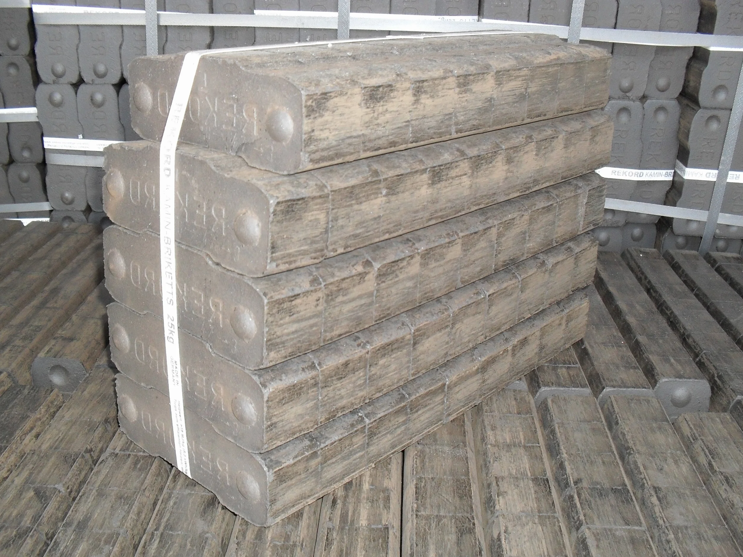 Briquetas, carbón 25 kg en fardo