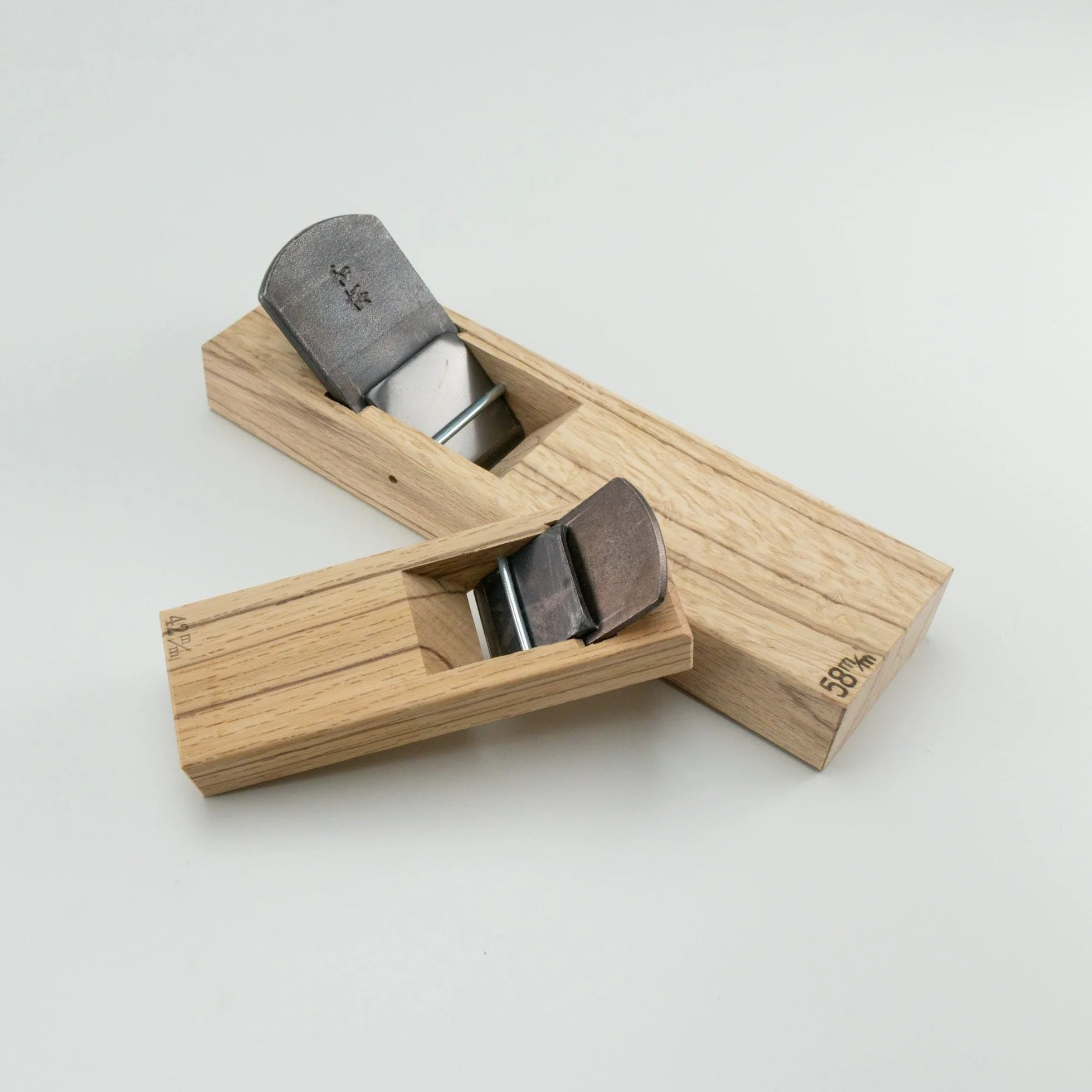 Cepillo manual japonés Wazakura, fabricado en Japón, cepillo de bloque Kanna manual para trabajar la madera, alisar, dar acabado, herramienta de carpintería (58mm)