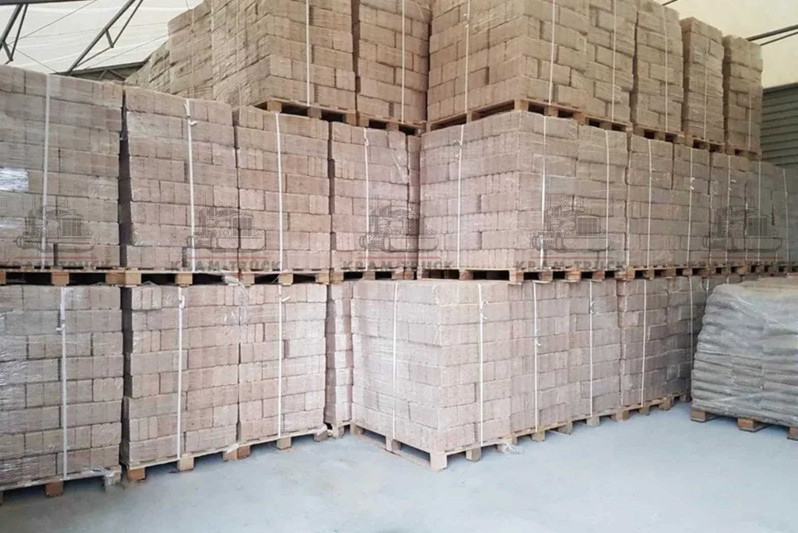 Briquetas de madera de 30 kg. Ideal como repuesto para carbón, madera, coque, briquetas de horno, empaquetadas en cubos prácticos, fácil de almacenar, leña. Roble mixto, haya, frondoso