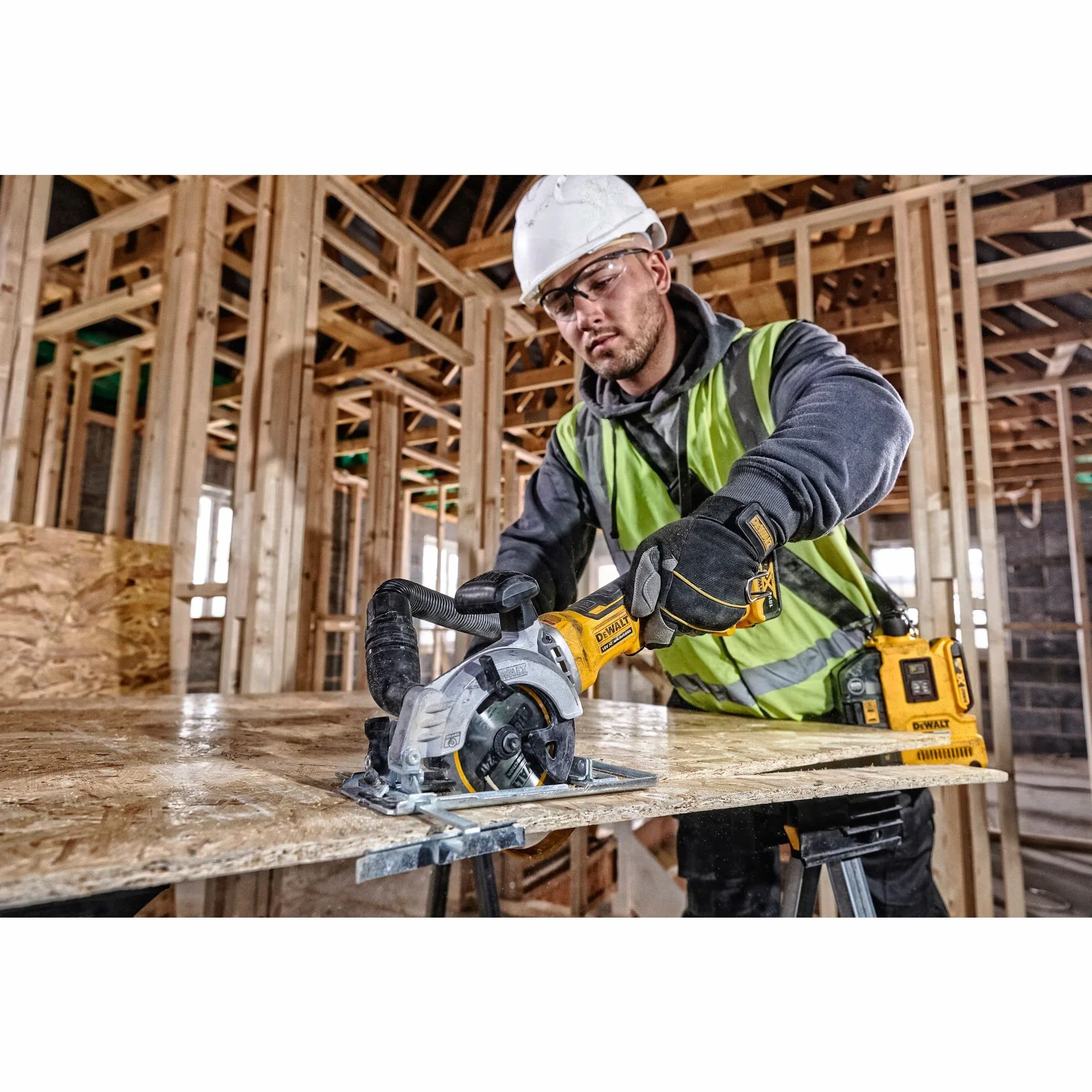 DEWALT DT20420-QZ - Hoja de sierra circular para construcción 115/9,5mm 24WZ, Ángulo de dentado 20°, Ancho de corte 1,5mm, Para uso universal, Con Nail Tough para serrar madera con clavos