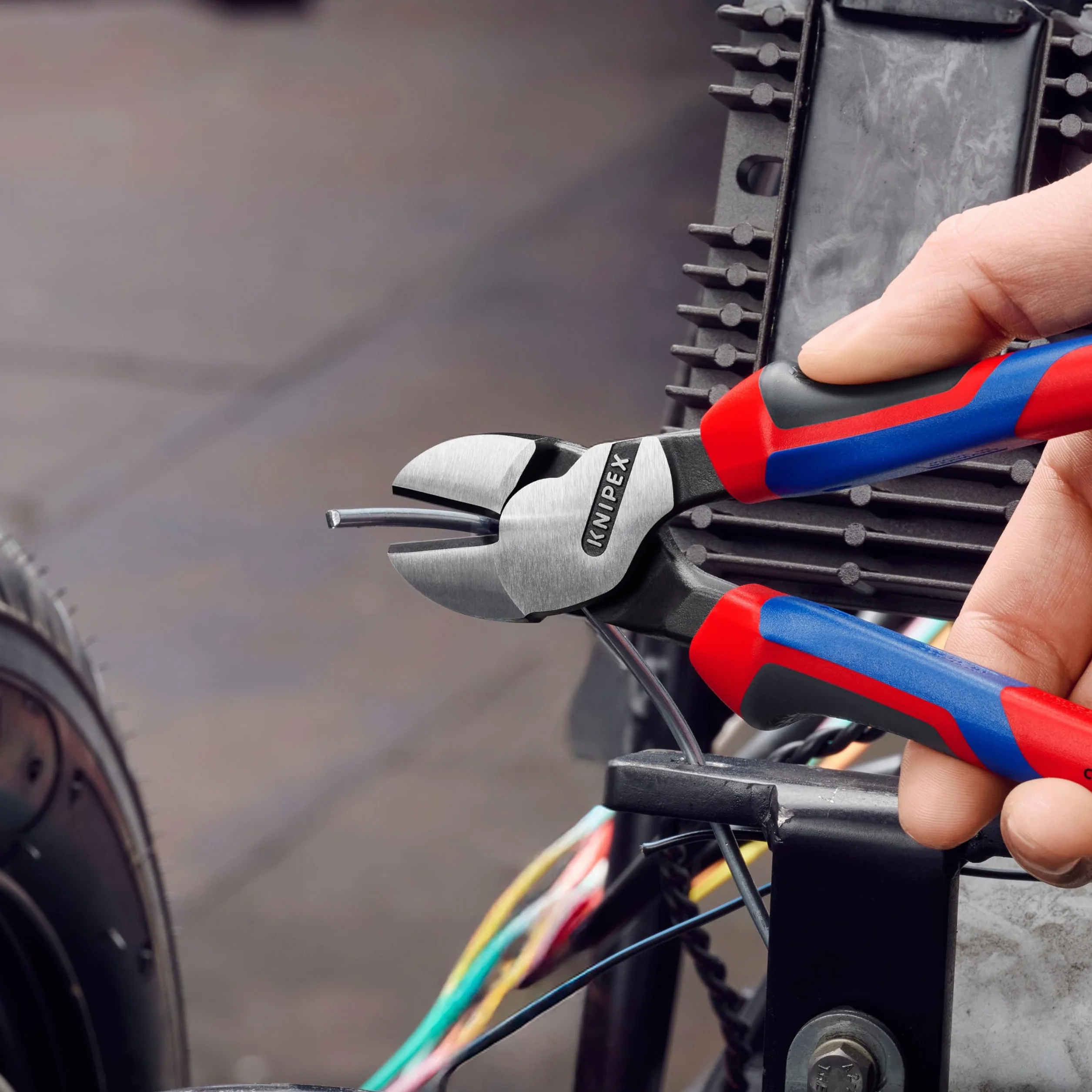KNIPEX Alicates Laterales de Fuerza 200 mm
