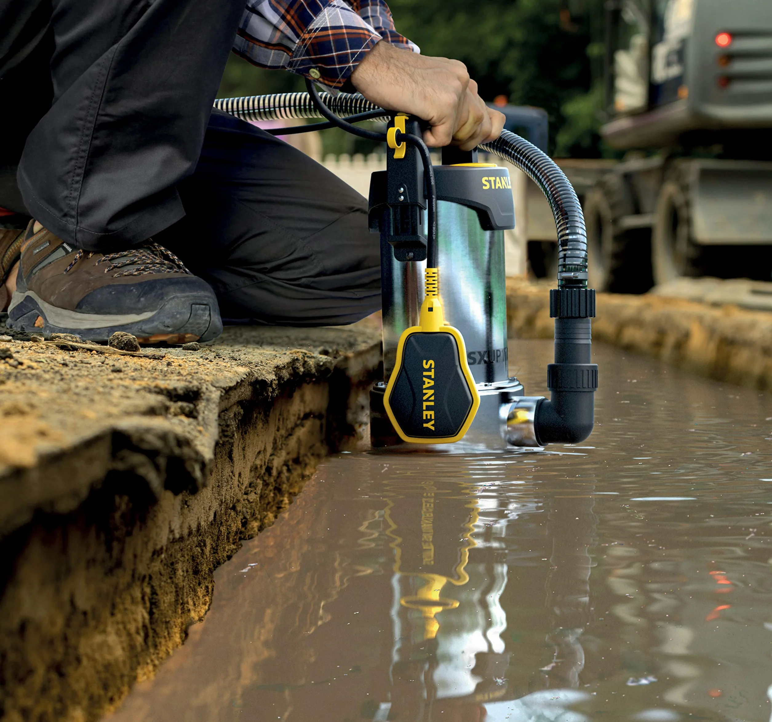 Stanley SXUP1100XDE Bomba Sumergible Aguas Sucias 1100 W 16500 l/h 10.5 m