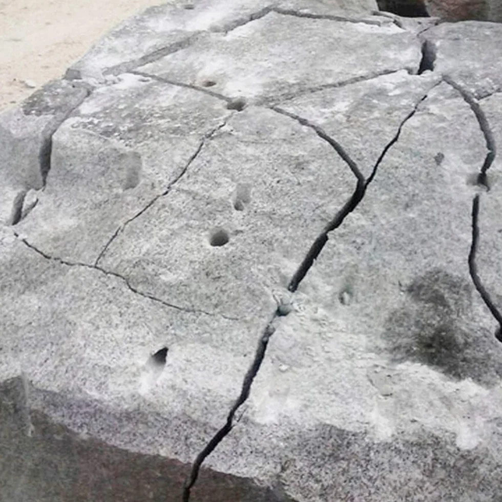 Cemento Demoledor Expansivo (20 kgs) - Demoliciones seguras y silenciosas, sin explosivos, de construcciones de piedra, muros, hormigón... - Sopgal