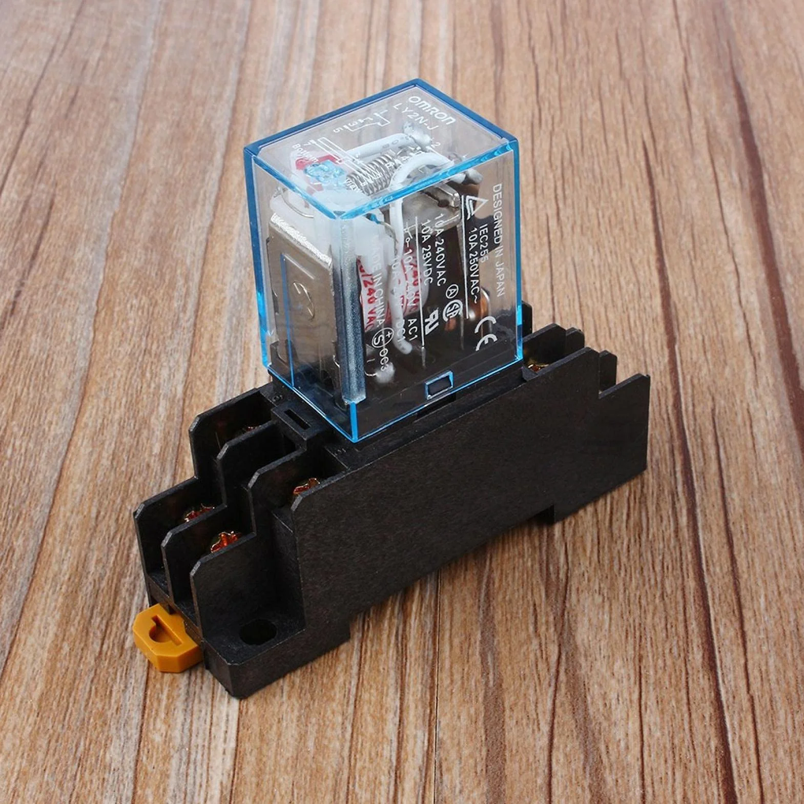 Tyenaza Rele 220V, Relé de Alimentación Electromagnético, LY2NJ AC 220V 8-Pin 10A Mini Relé de Potencia Electromagnético con Base de Enchufe, para Sistema de Control AutomáTico, Equipos ElectróNicos