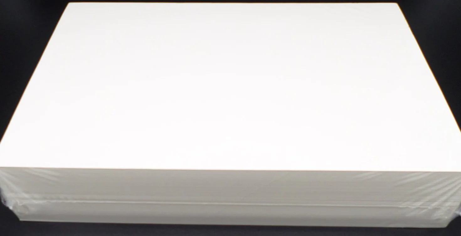 Comic Book Backing Boards 6-3/4" x 10-1/2" 24pt White - 100 Pack