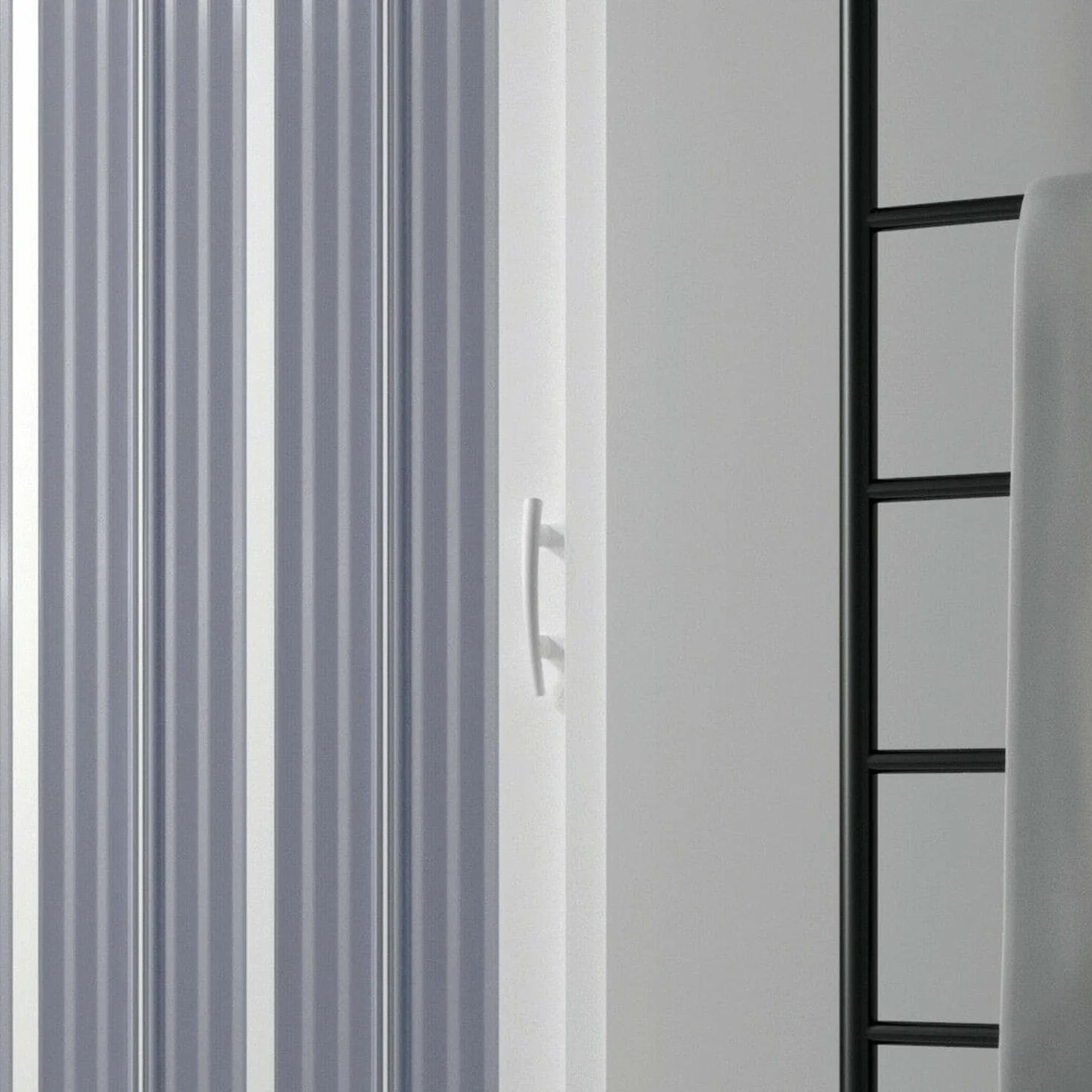 Forte Puerta de Bañera 170 cm en PVC Plegable con Apertura Lateral H 150 cm Color Blanco Mod. Flex