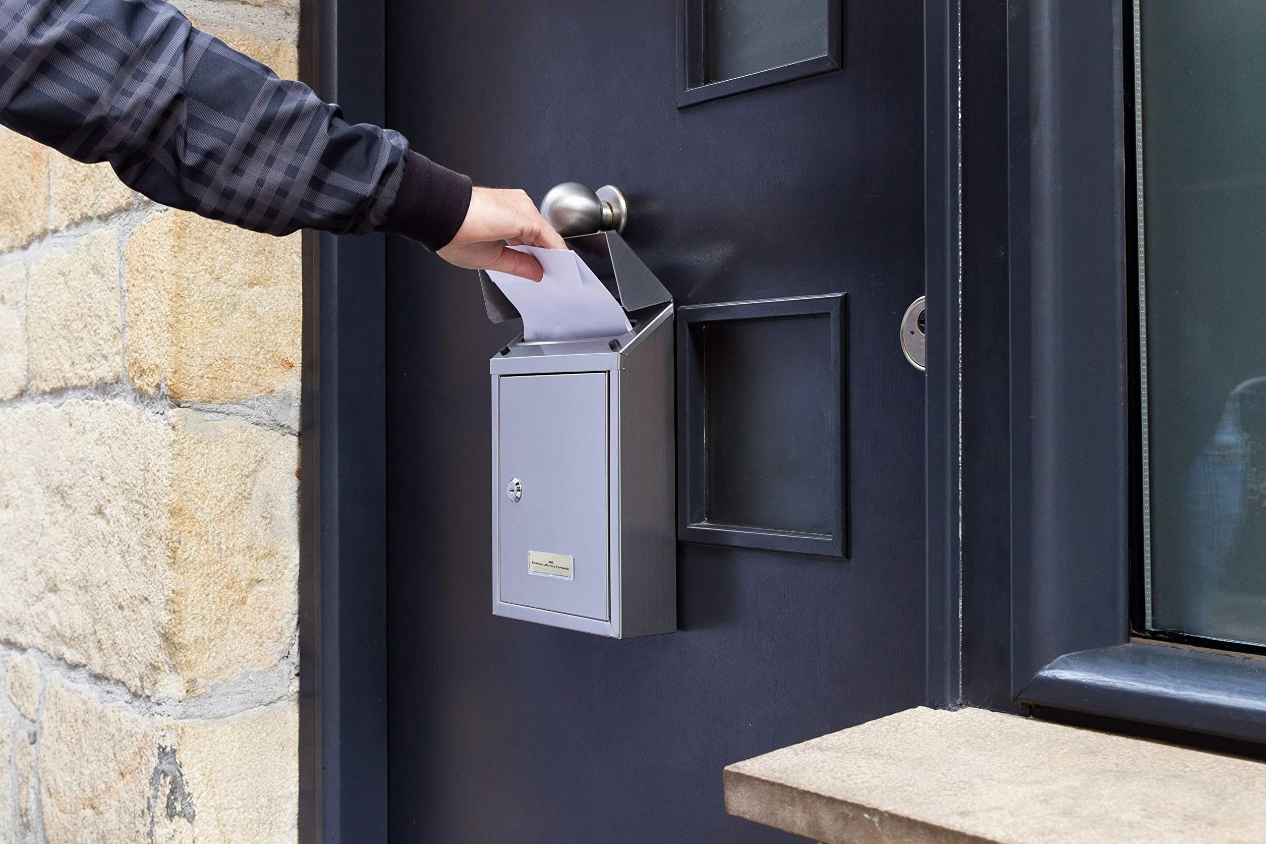 ARREGUI Smart E5727 Buzón Exterior de Acero Inoxidable Tamaño S (Correo DIN A5) | Buzón de Pared Pequeño | Buzón de Correo con Boca Trasera Recogecartas | Anticorrosivo | Fácil de Instalar | INOX