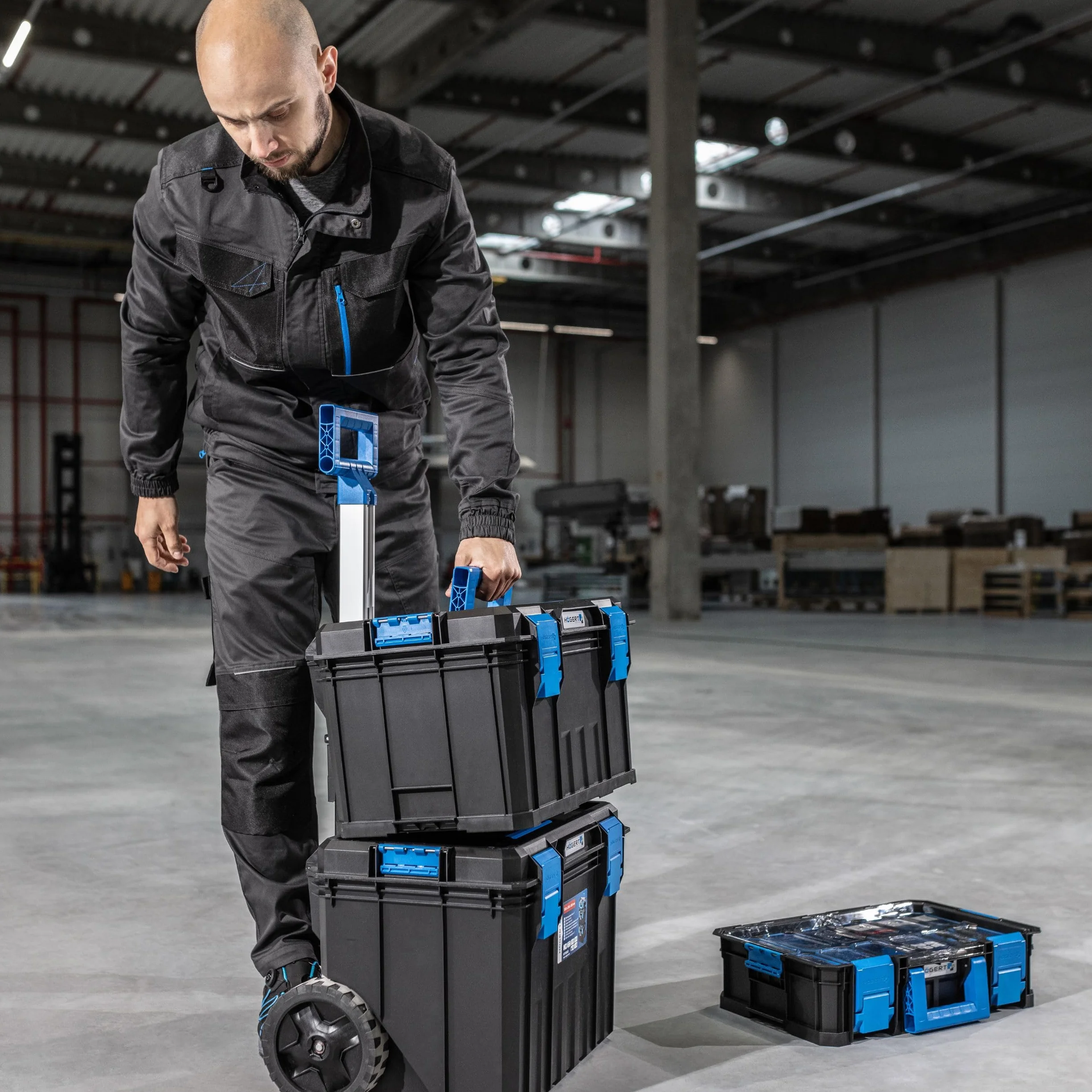 Högert Technik - Set de Cajas 4 en 1 HT7G500, Caja Herramientas con Ruedas, Resistente a Daños, Maletin Herramientas a Prueba de Polvo, Cierres Robustos de ABS, Estructura Modular