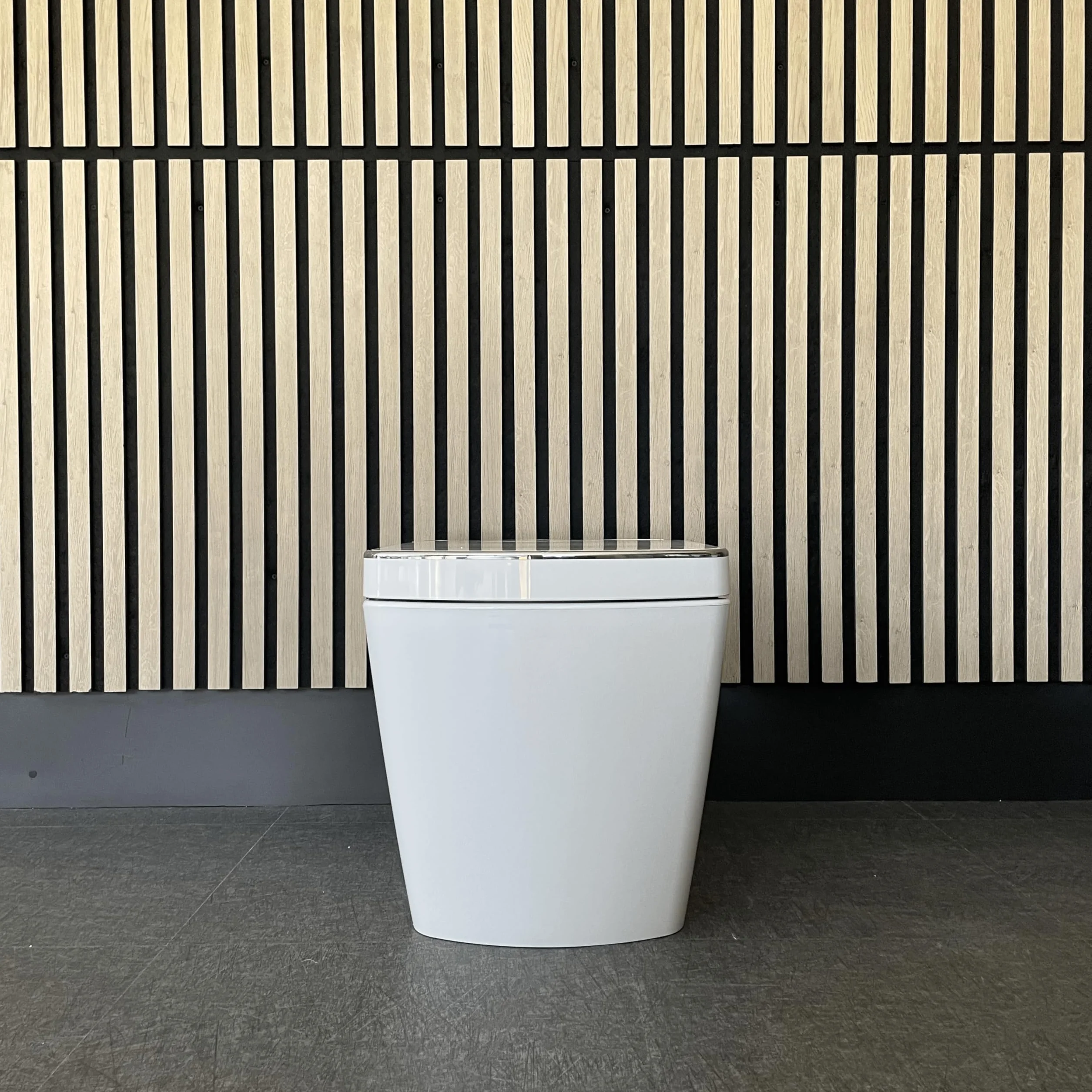 Inodoro Inteligente de Estilo Japonés Tokio | Temperatura asiento ajustable | Chorrito de agua | Mando a distancia | Descarga automática.