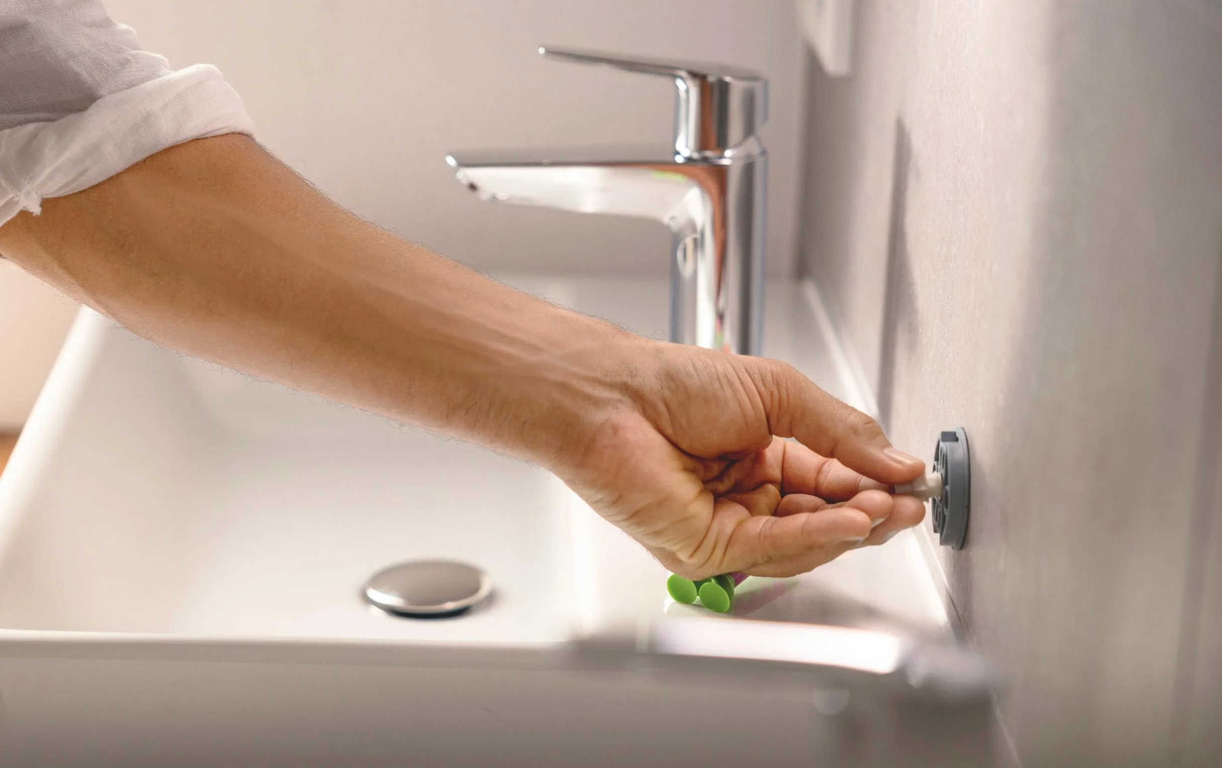 GROHE Placa de montaje de repuesto para taladrar o pegar para accesorios de baño GROHE Quickfix 40917000