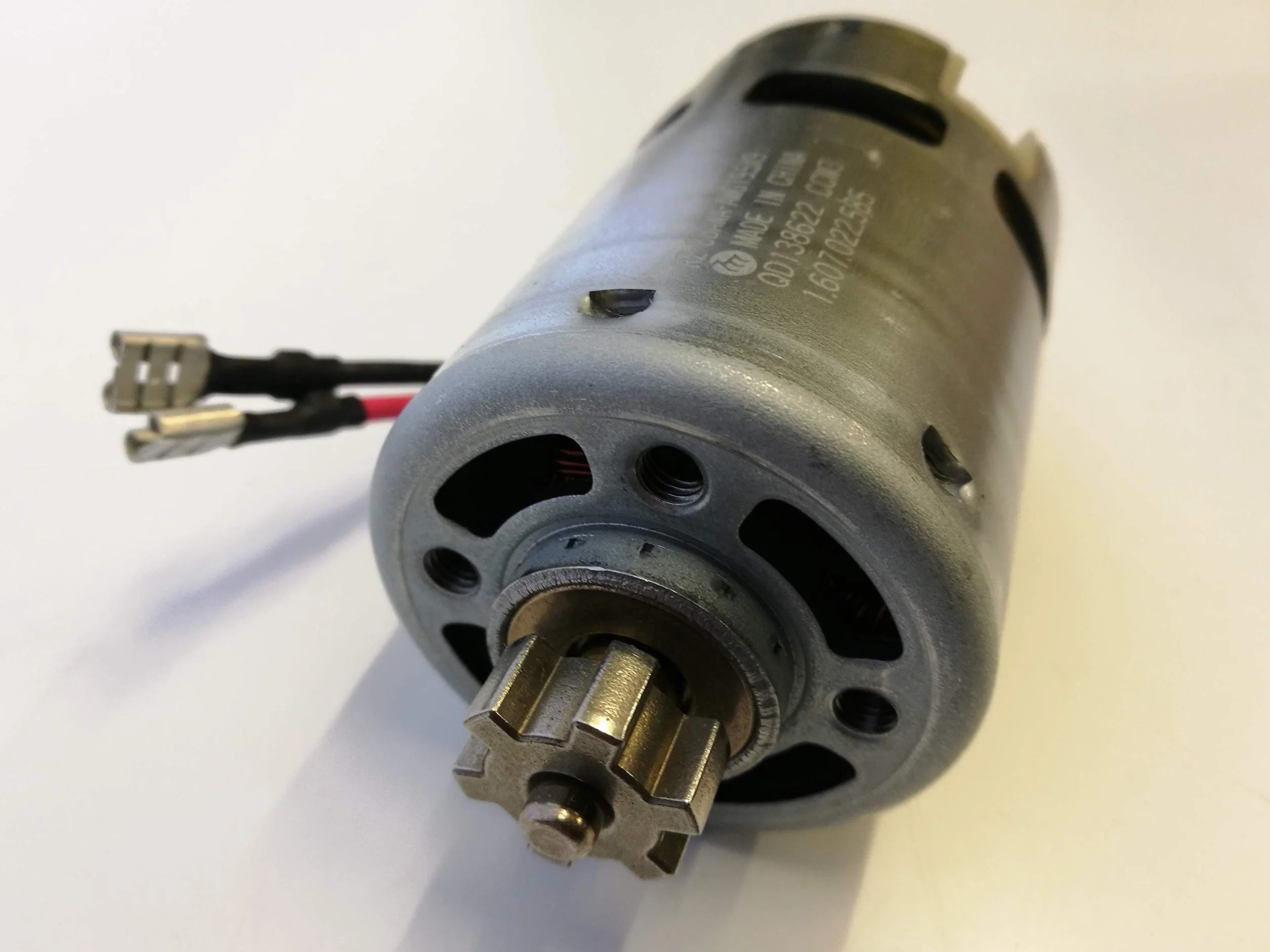 BOSCH 16170006B0 - Motor de corriente continua de 18 V a GWS 18 V-LI, GGS 18 V-LI 1607022585