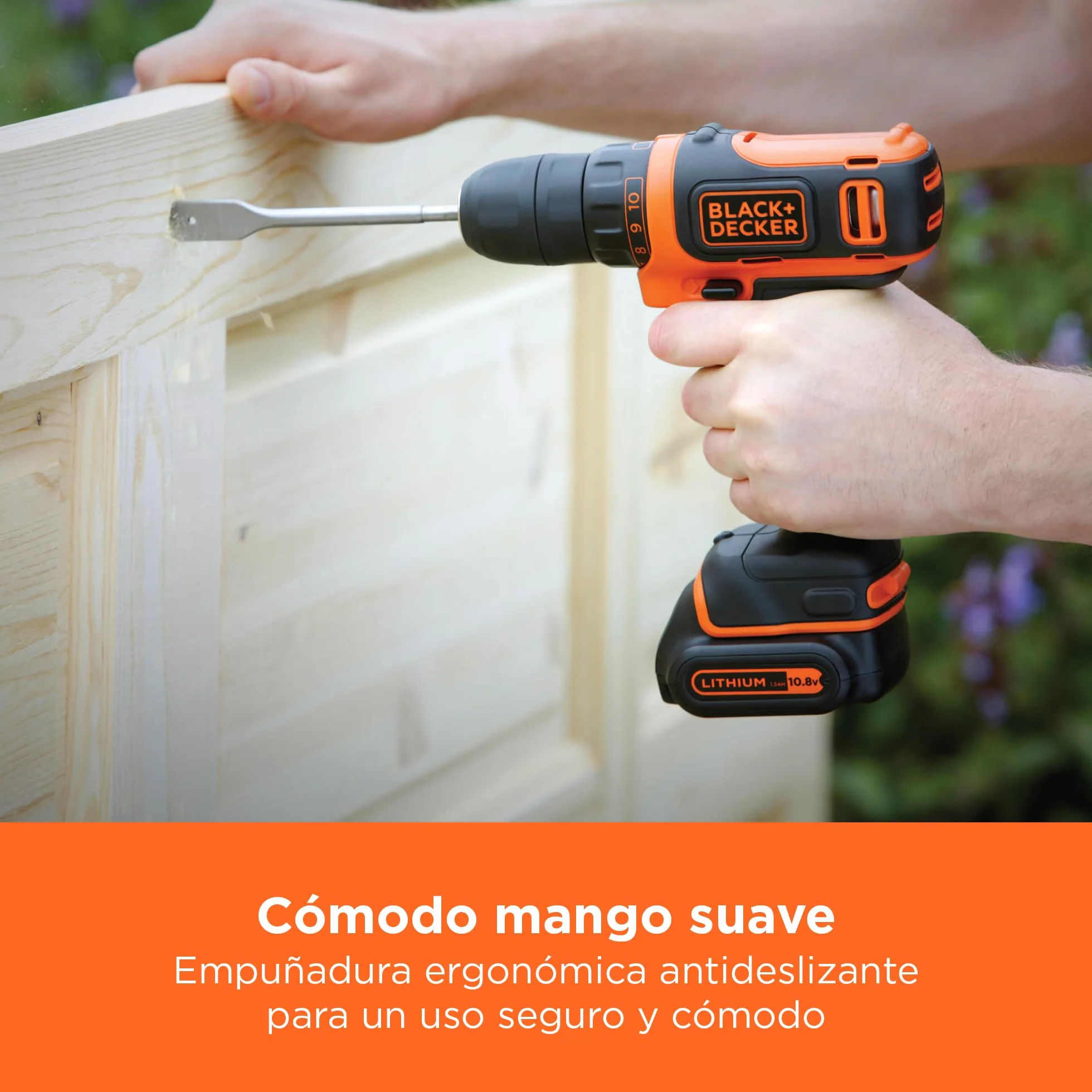 BLACK+DECKER Taladro atornillador inalámbrico ultracompacto, con luz de trabajo LED, batería Li-Ion de 10.8V y cargador, BDCDD12-QW