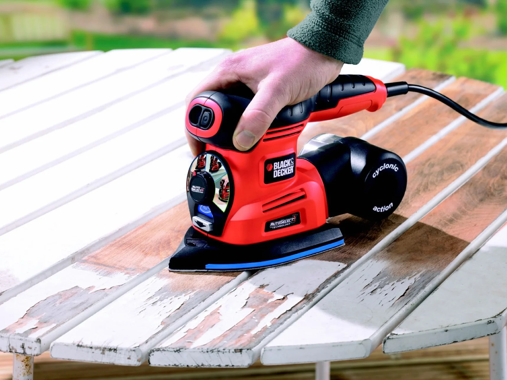 BLACK+DECKER Multilijadora 220W 4-en-1 Autoselect, velocidad 8500-13000 opm, incluye 22 accesorios y maletín, fijación de papel de lija tipo velcro, extracción de polvo ciclónica, KA280LK