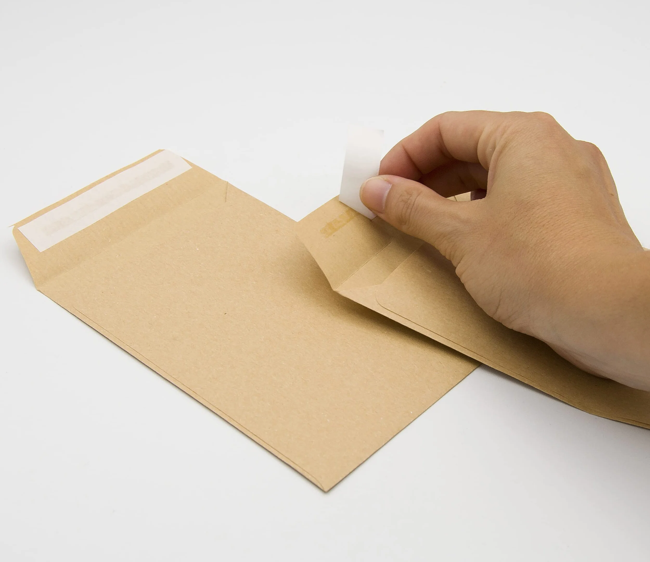 M-Office Sobres de papel kraft 100 x 145 mm para invitaciones o bolsas de regalo (100 unidades)