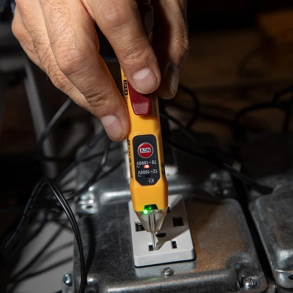 Klein Tools NCVT2P | Dual Range Comprobador De Tension Sin Contacto | 12 A 1000 V AC | Deteccion Sin Contacto | Compacto Y Resistente