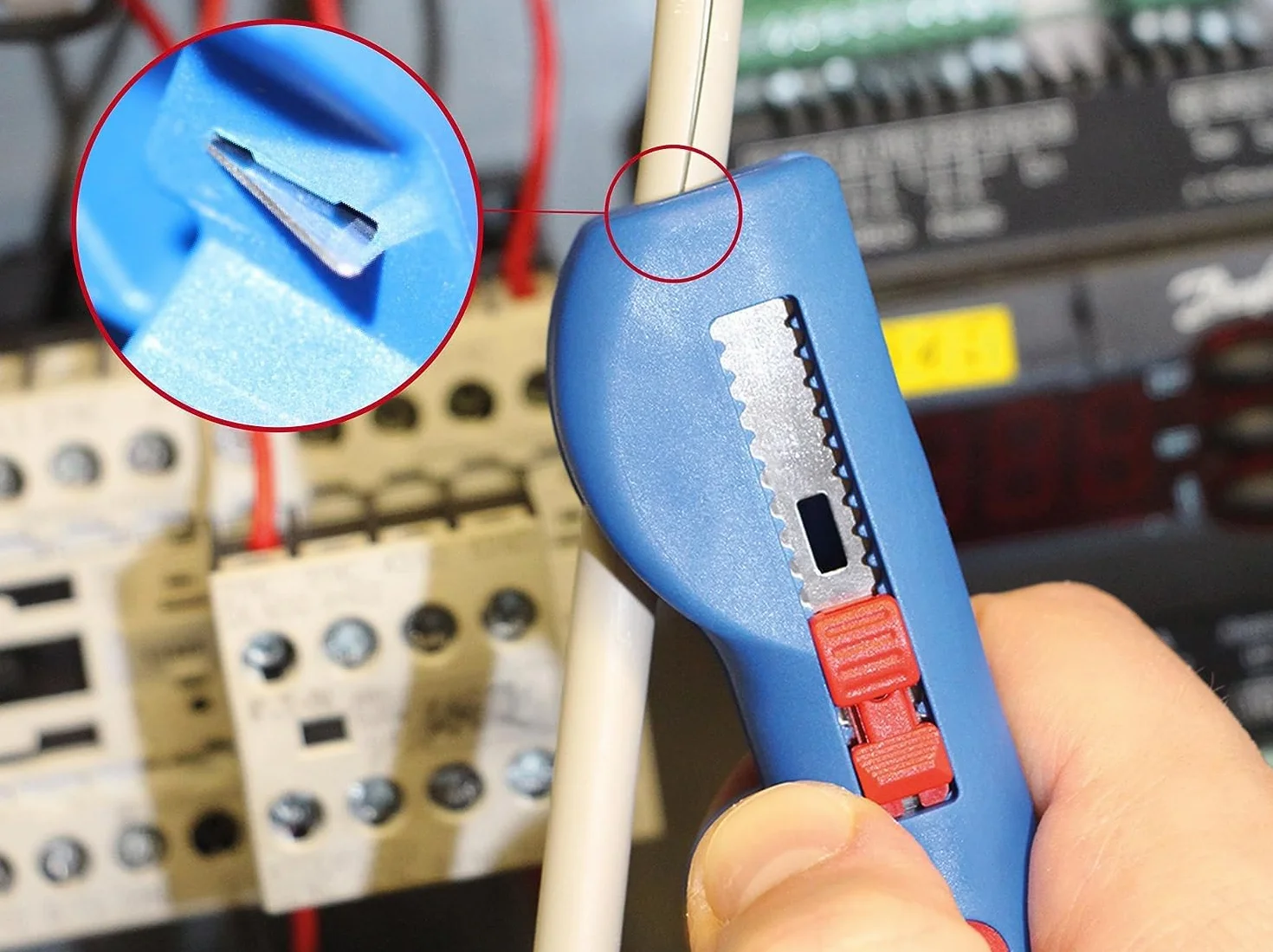 WEICON TOOLS Pelador Multifuncional No. 16 | Rango de trabajo 0,5 - 6 mm² / 8 - 13 mm Ø | Cuchilla de gancho retractable