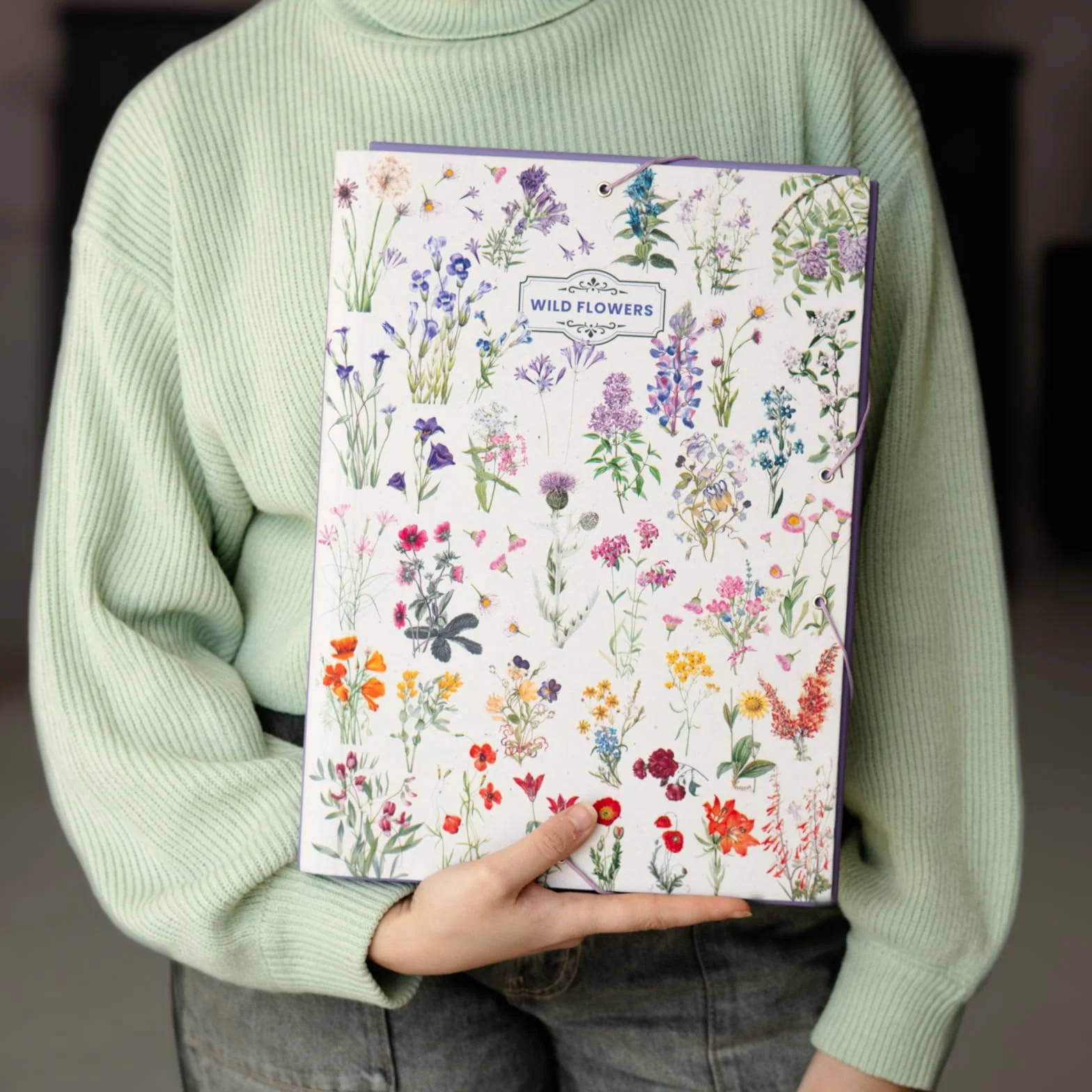 Grupo Erik Carpeta Escolar A4 Botanical Wil Flowers Tapa Dura con Gomas