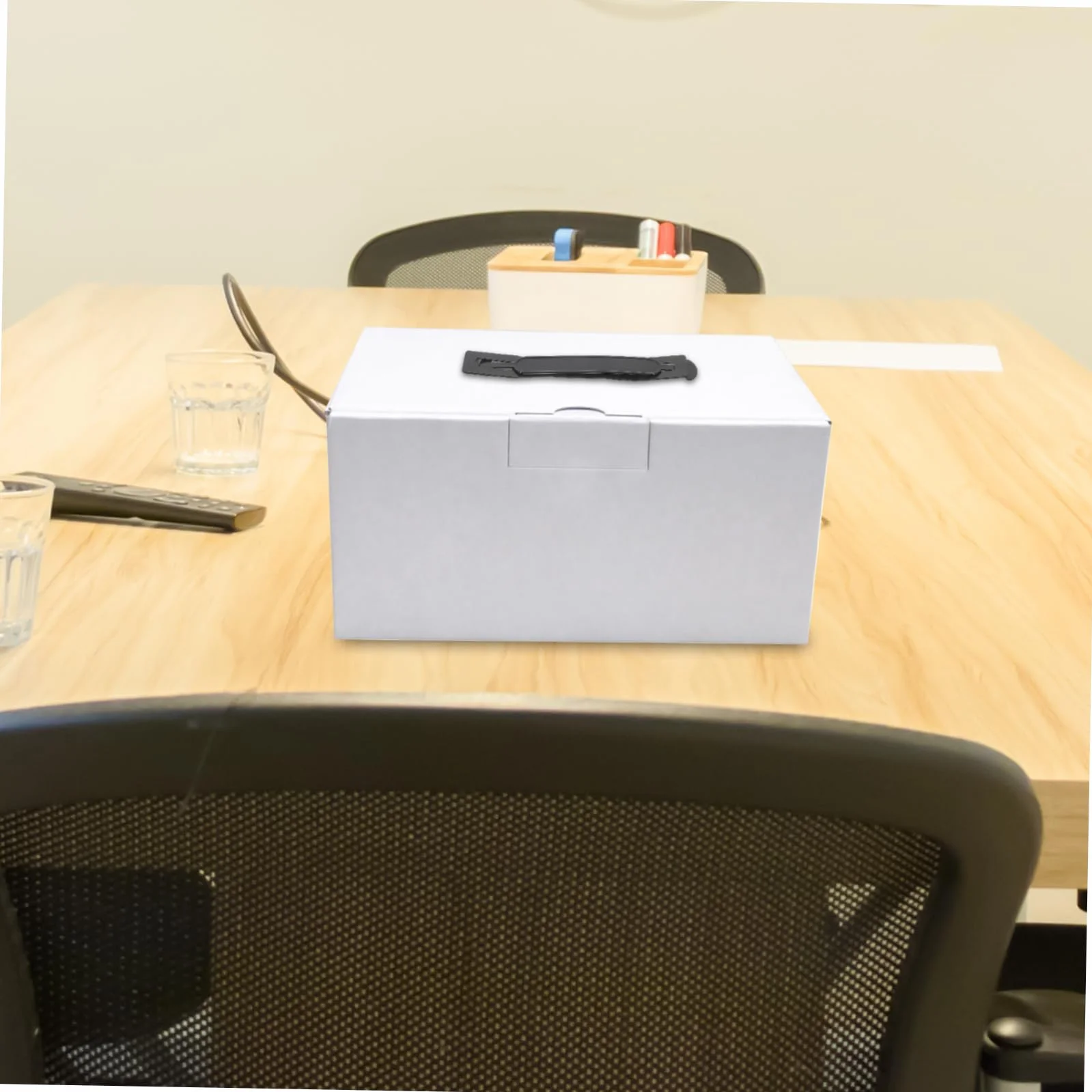 Caja De Cartón Hebilla Asas De Plástico Para Envíos Diseño Moderno