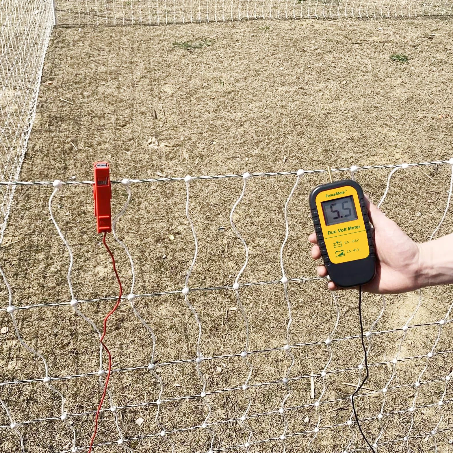 FenceMate Comprobador digital de vallas y batería/batería para comprobar la tensión de la valla eléctrica de 0,5 – 15 kV y voltaje de la batería 2,5-40 V, dispositivo de prueba de valla eléctrica para
