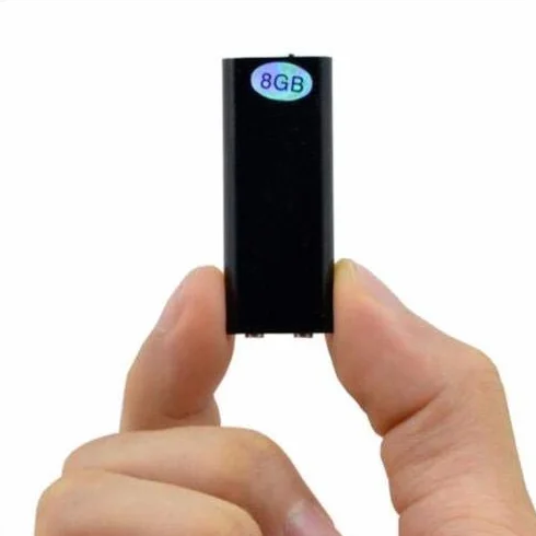 MONGIFI Grabadora de voz digital 8 GB ultrafina con micrófono súper sensible y reproductor MP3
