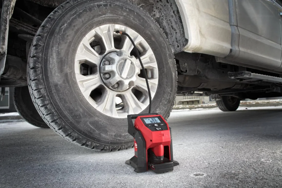 Milwaukee M 12 BI-0 4933464124 M12BI-0 - Compresor de 12 V sin batería y sin cargador, 12 V