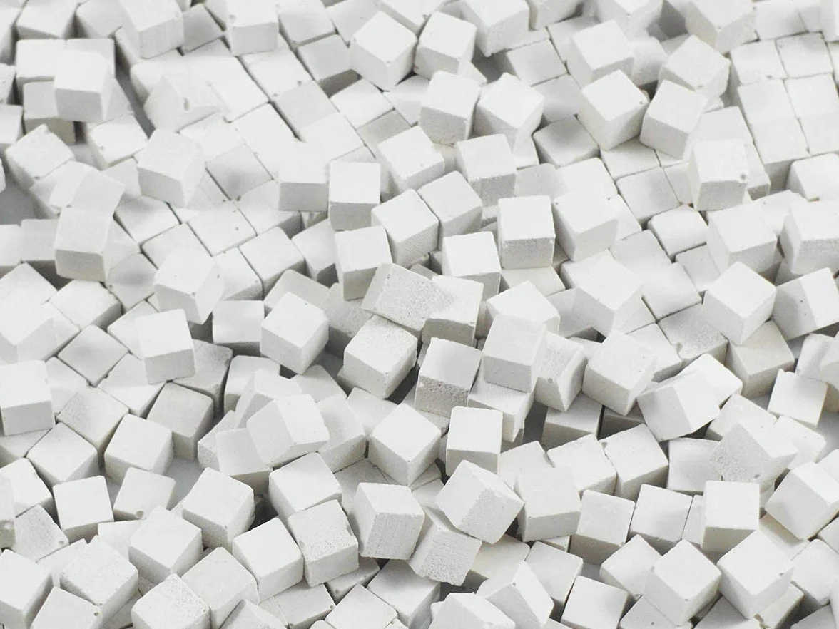 1000 teselas cúbicas para mosaico color blanco 9x9x9mm. 1 kg.