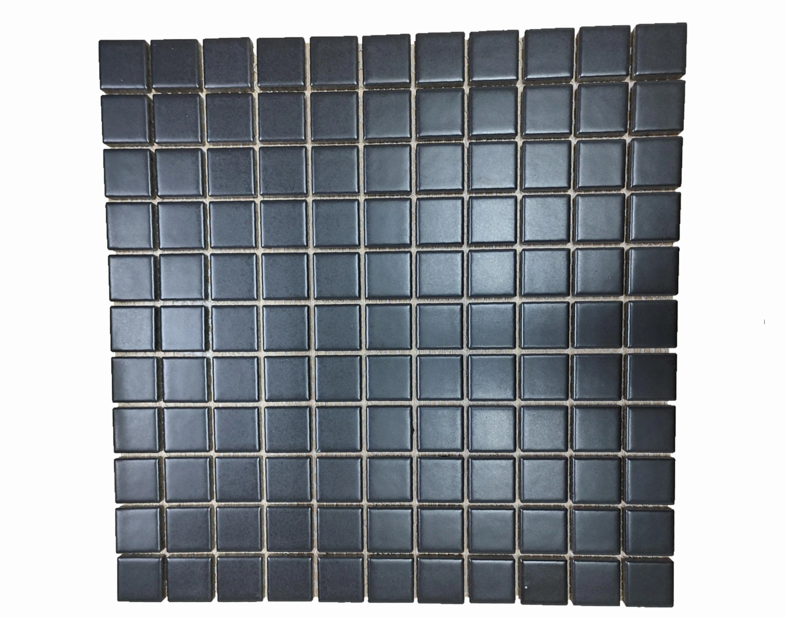 Modelo M019 (Negro Mate) Mosaico enmallado de Porcelanico. Medida 2,5x2,5cm. Pegado en Mallas de 30x30cm.