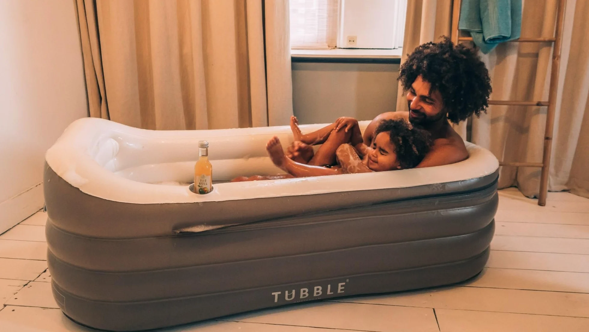 Tubble® Royale Bañera Inflable Adulto Ambient Taupe 255 L - Spa Portátil Baño Caliente y Hielo, Montaje en 1 Min, Relajación, Hasta 188 cm, Uso Interior y Exterior