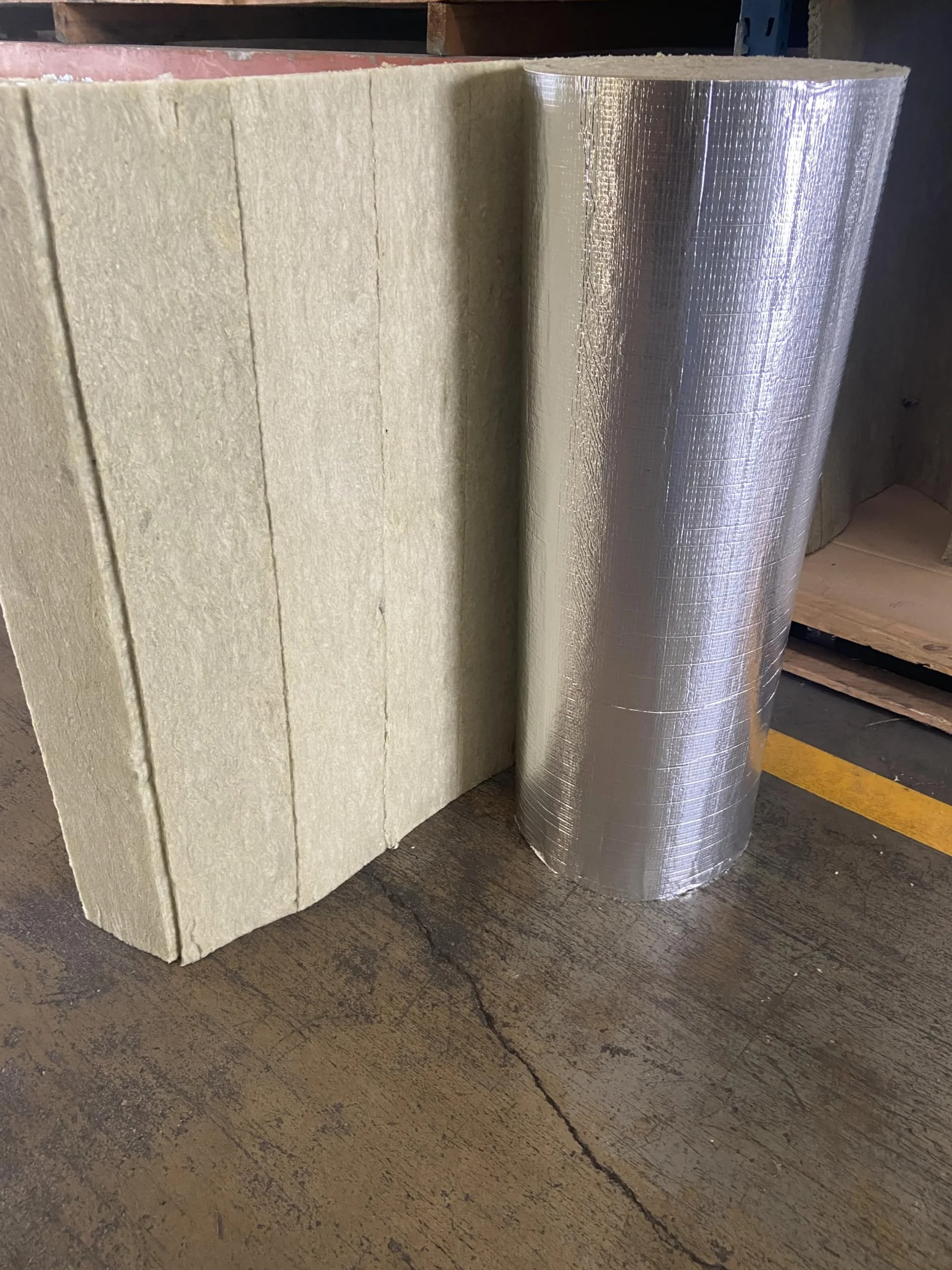 Sainter® Fieltro Lamela de Lana de Roca con Aluminio, 40 Kg/m³ Medidas 10000x1000x20mm Aislamiento Térmico y Acústico, Resistente al Fuego A1, para Tuberías y Conductos.
