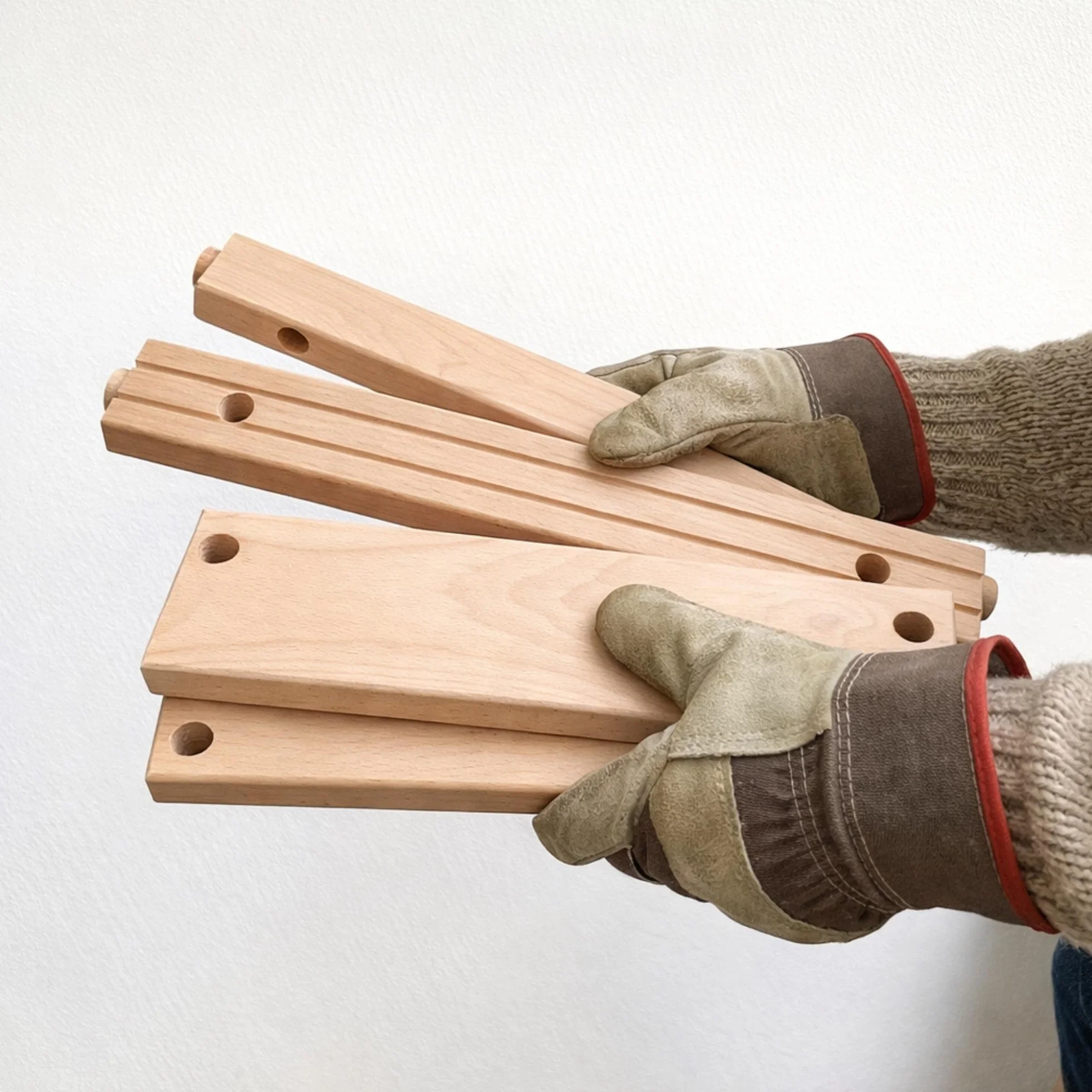 Caja de Leña de Haya 15 kg/Madera Seca Natural en Piezas Mecanizadas y Lijadas/Corte Uniforme/para Chimeneas, Barbacoas y Hornos/Sin Tratamientos