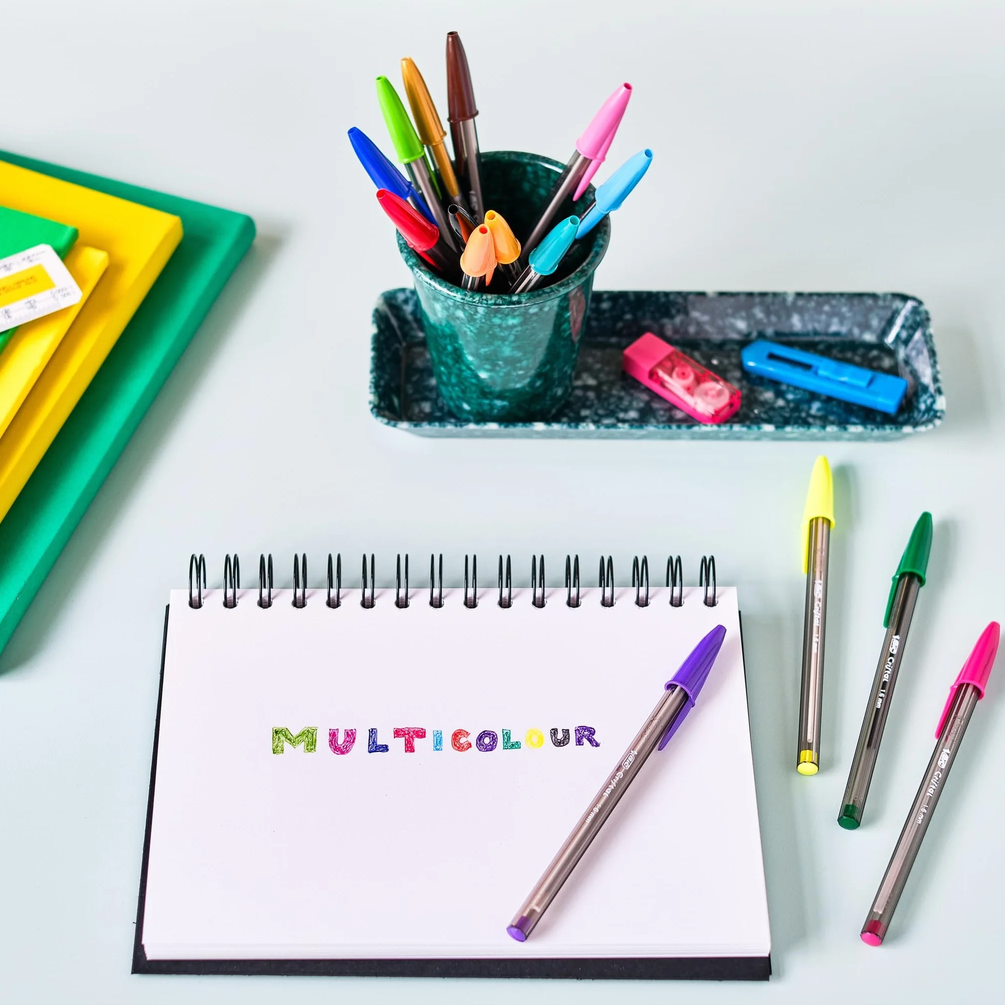 BIC Cristal Multicolour Bolígrafos de Punta Ancha 1,6 mm Colores Surtidos Pack 15 Unidades