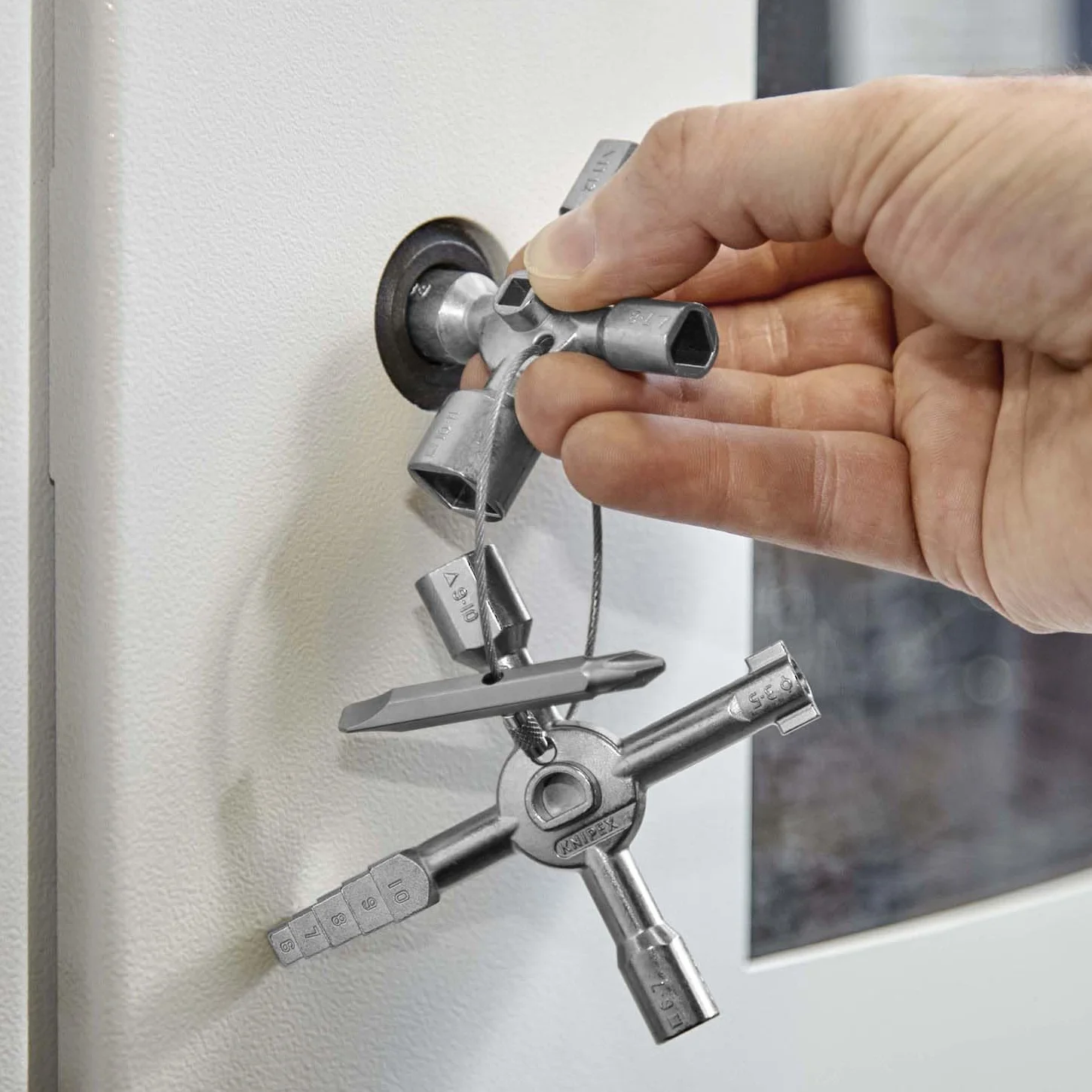KNIPEX TwinKey Llaves para armarios de control para armarios y sistemas de paso estándar 92 mm, 00 11 01